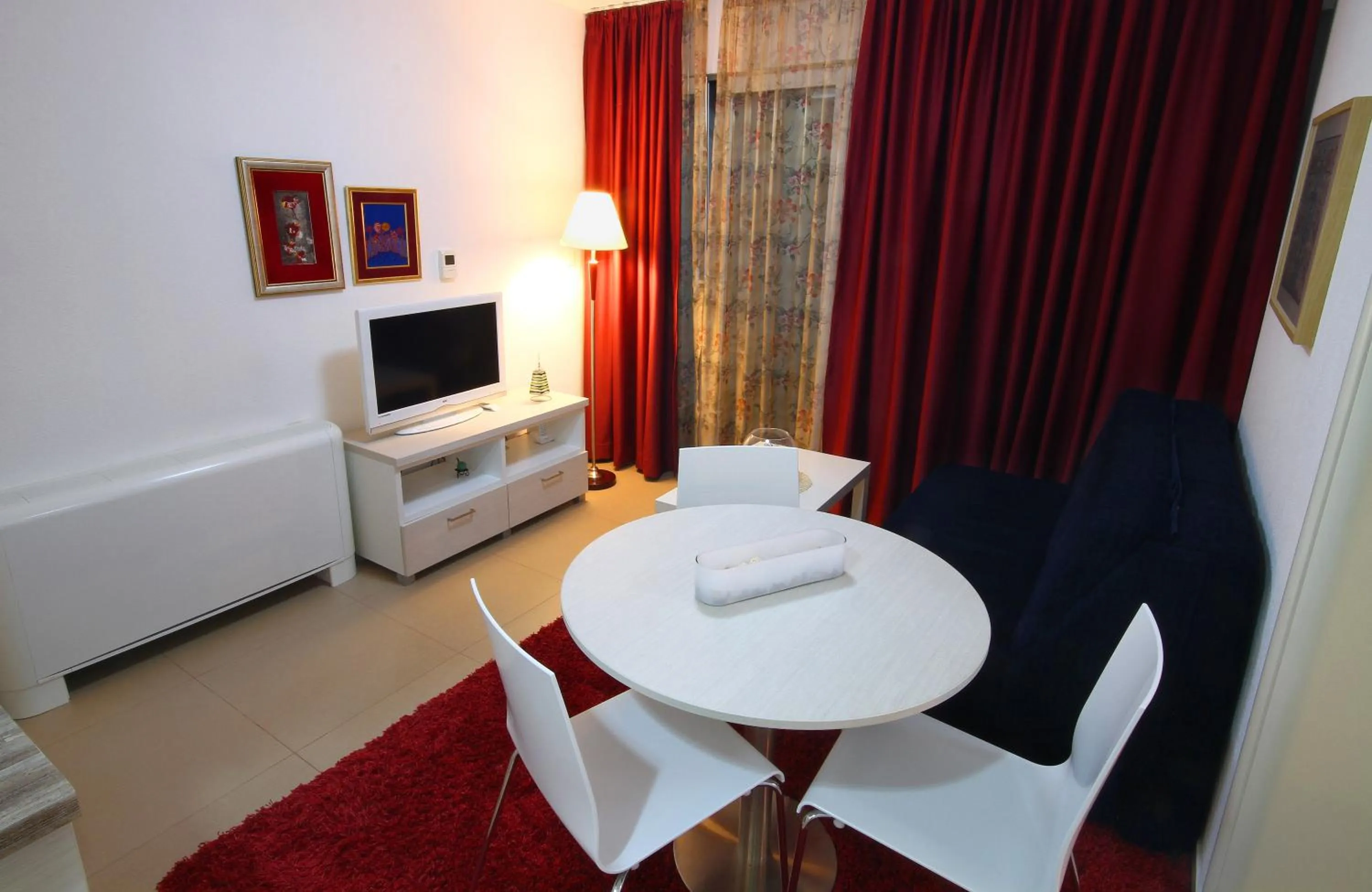 TV and multimedia in Hotel Aruba