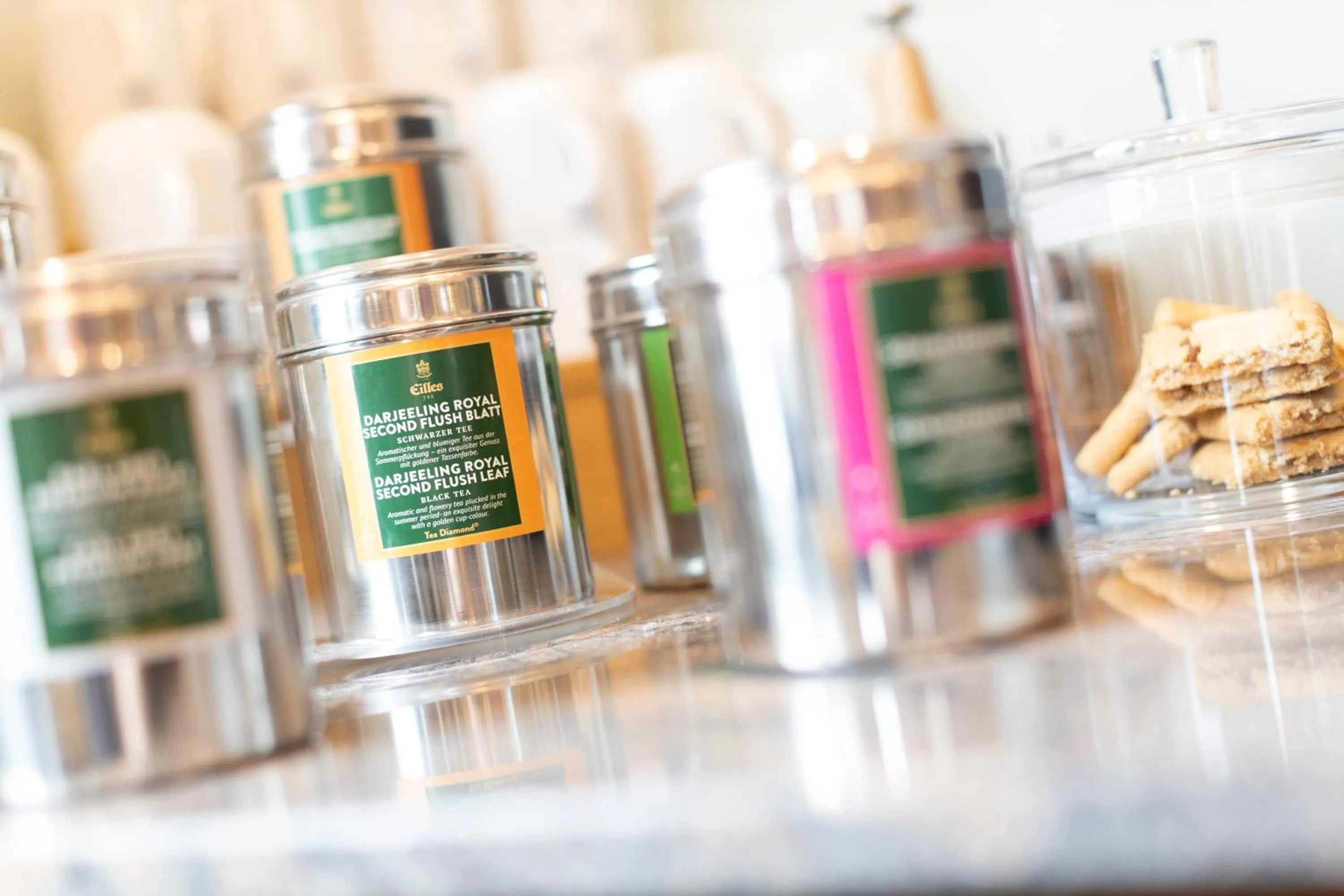 Buffet breakfast in Hotel Reichshof garni