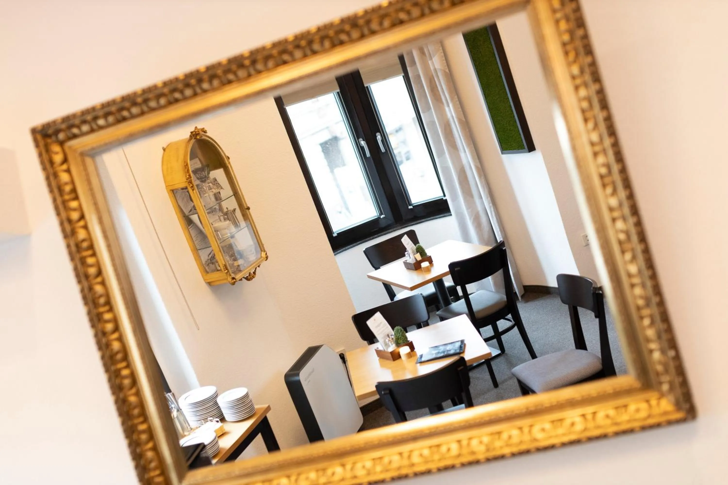 Buffet breakfast in Hotel Reichshof garni