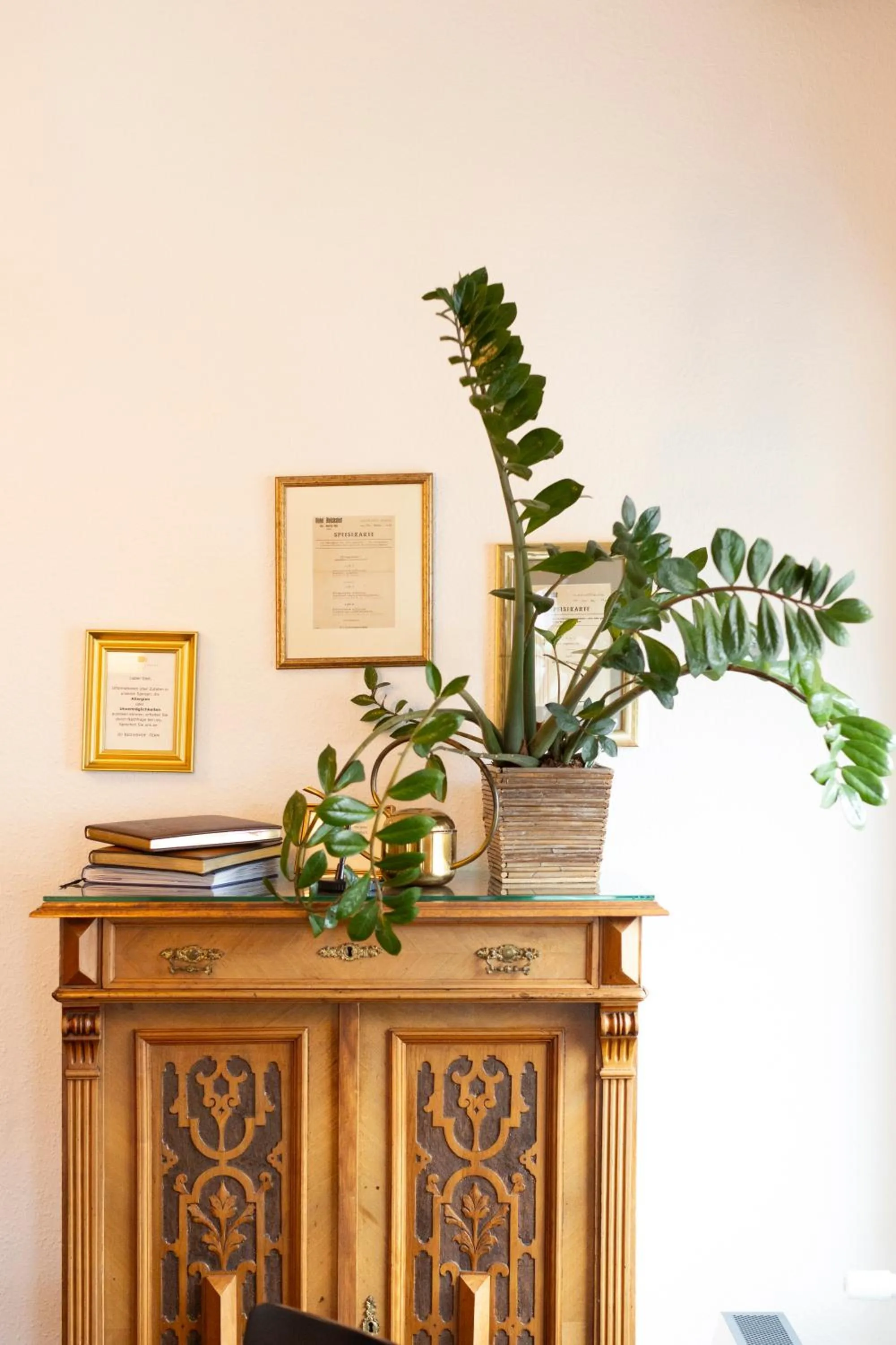 Buffet breakfast in Hotel Reichshof garni