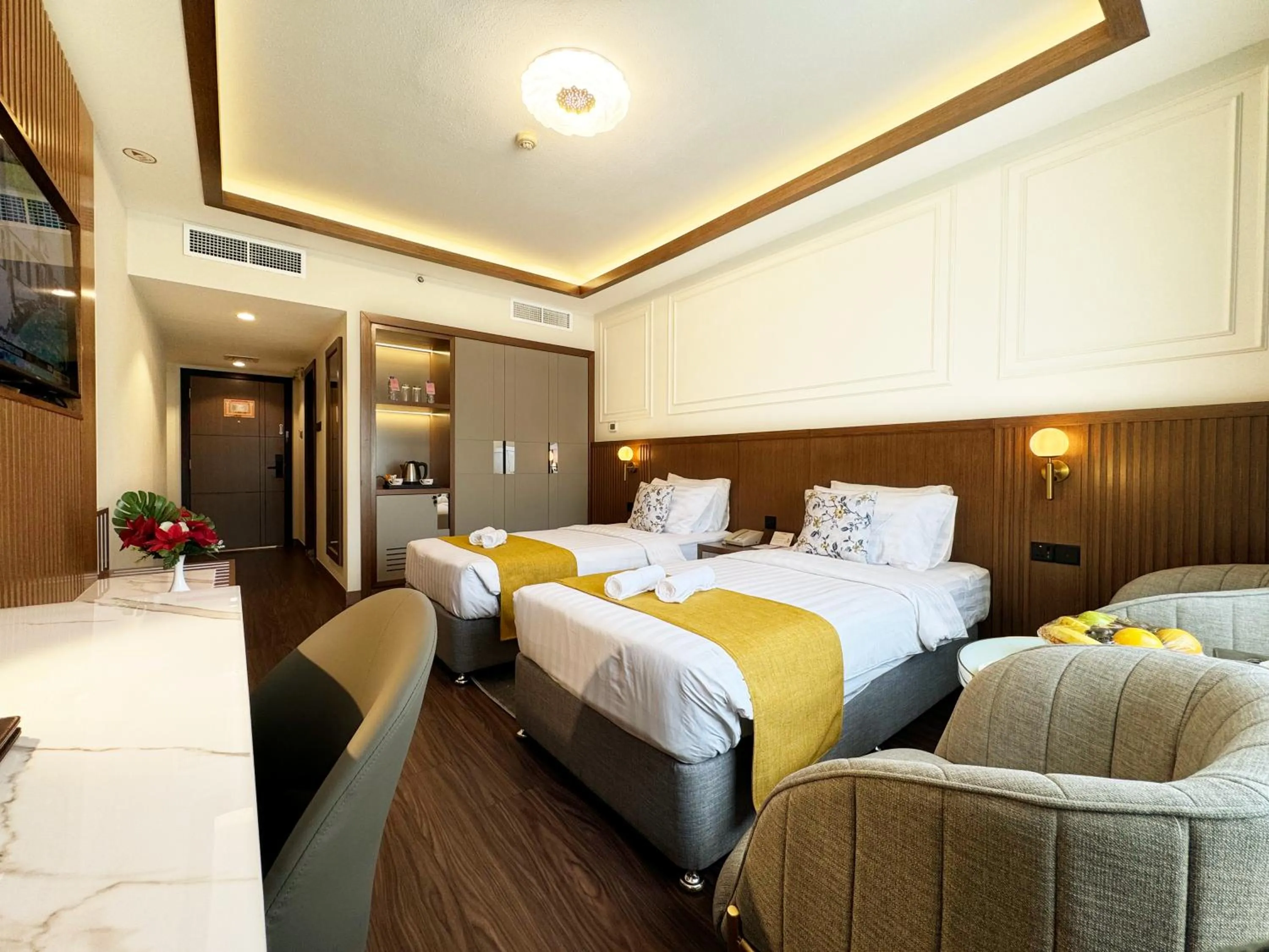 Bed in Fortune Plaza Hotel, Dubai Airport