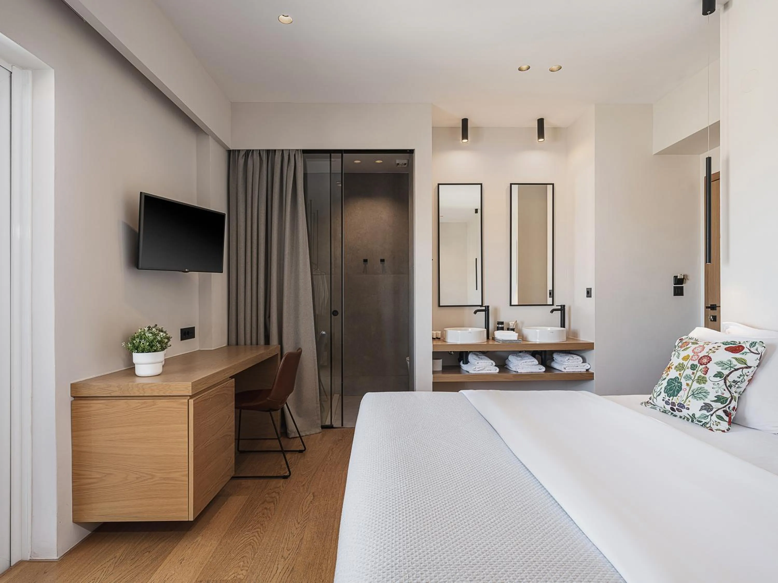 Photo of the whole room in Theofilos City Hotel