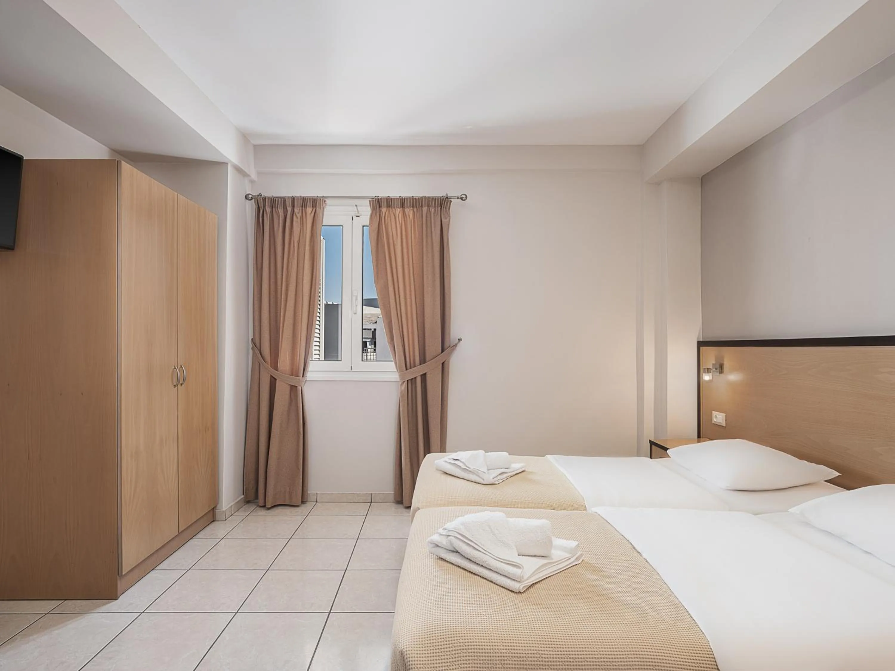 Theofilos City Hotel