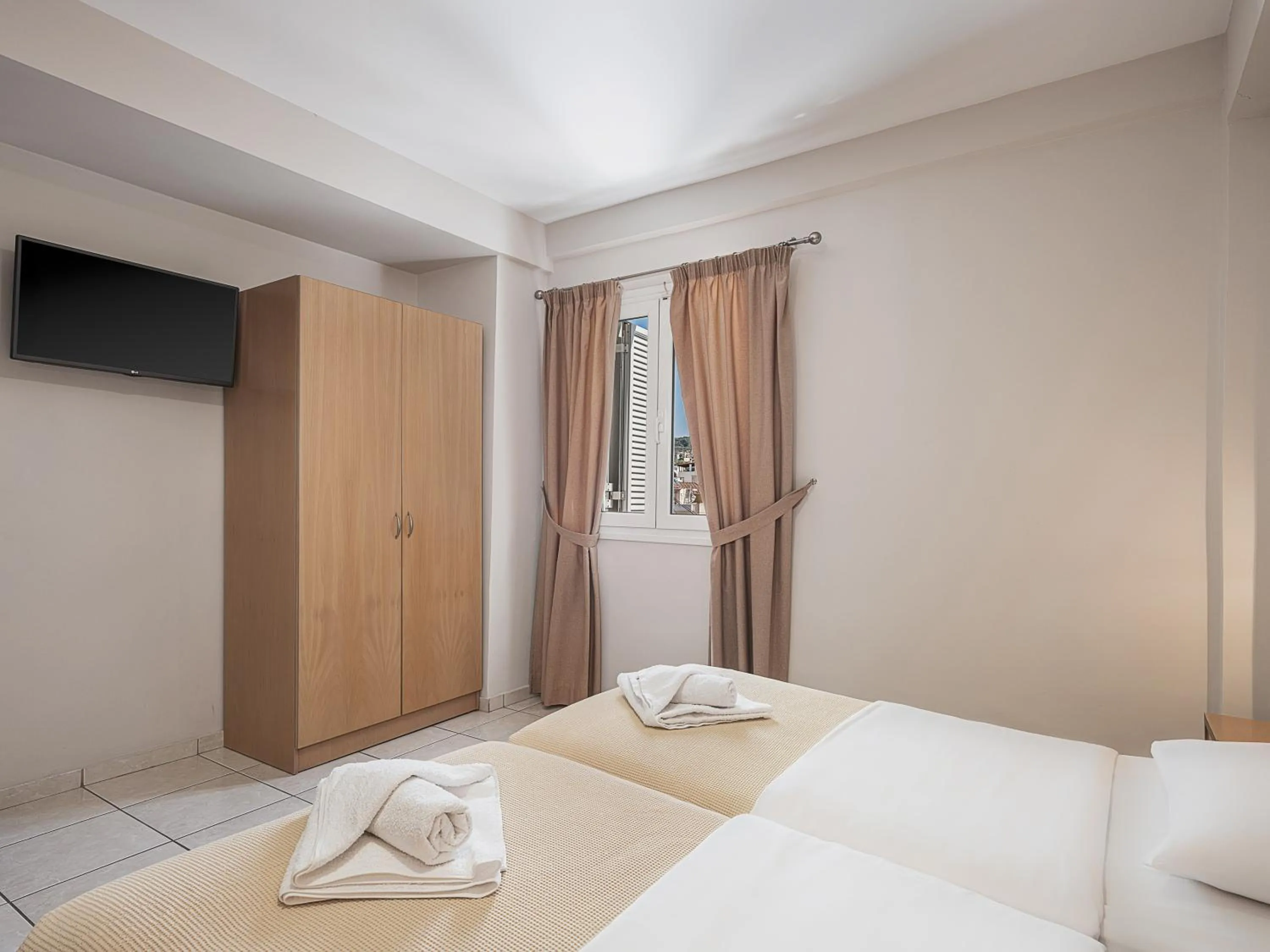 Photo of the whole room in Theofilos City Hotel