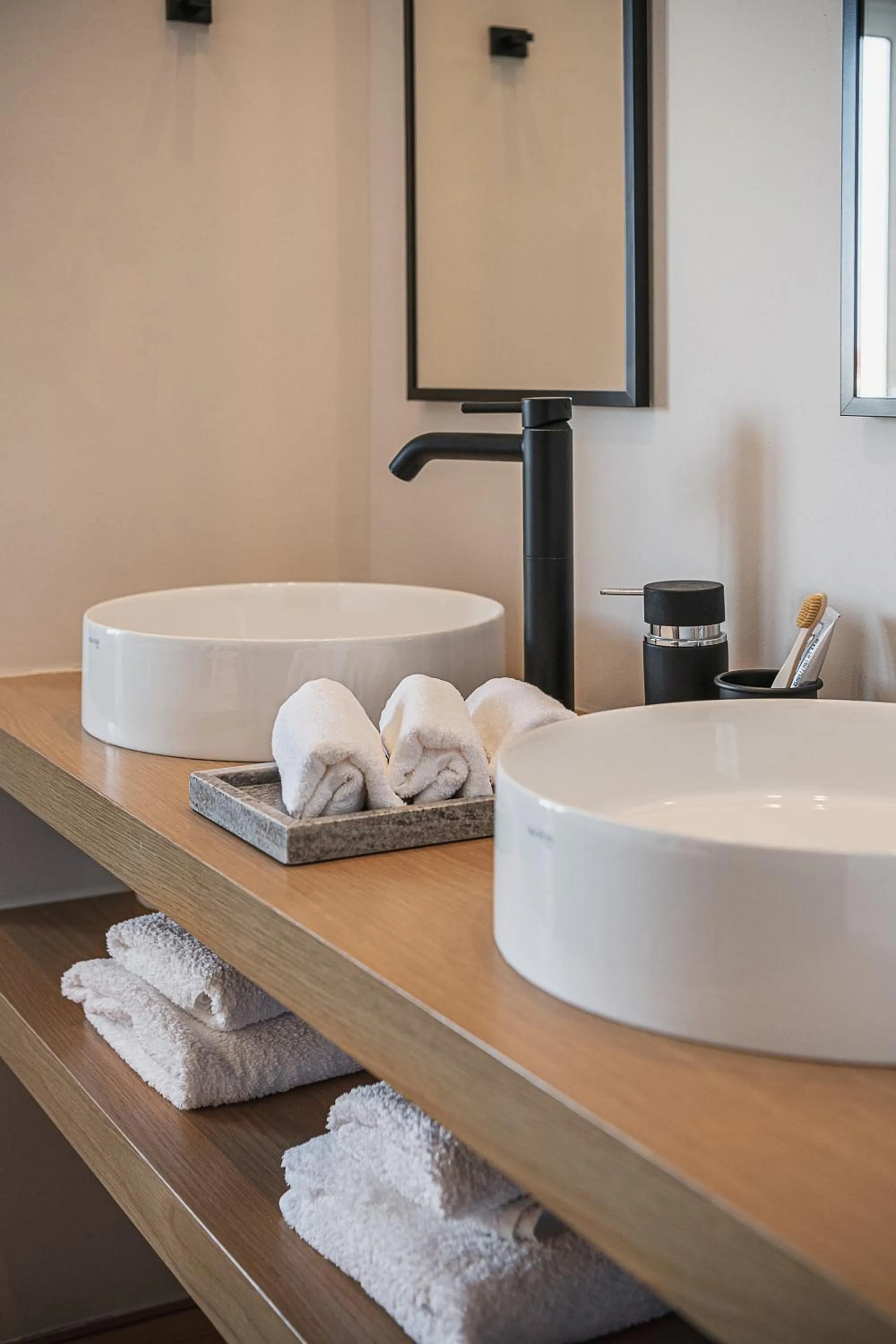 Bathroom in Theofilos City Hotel