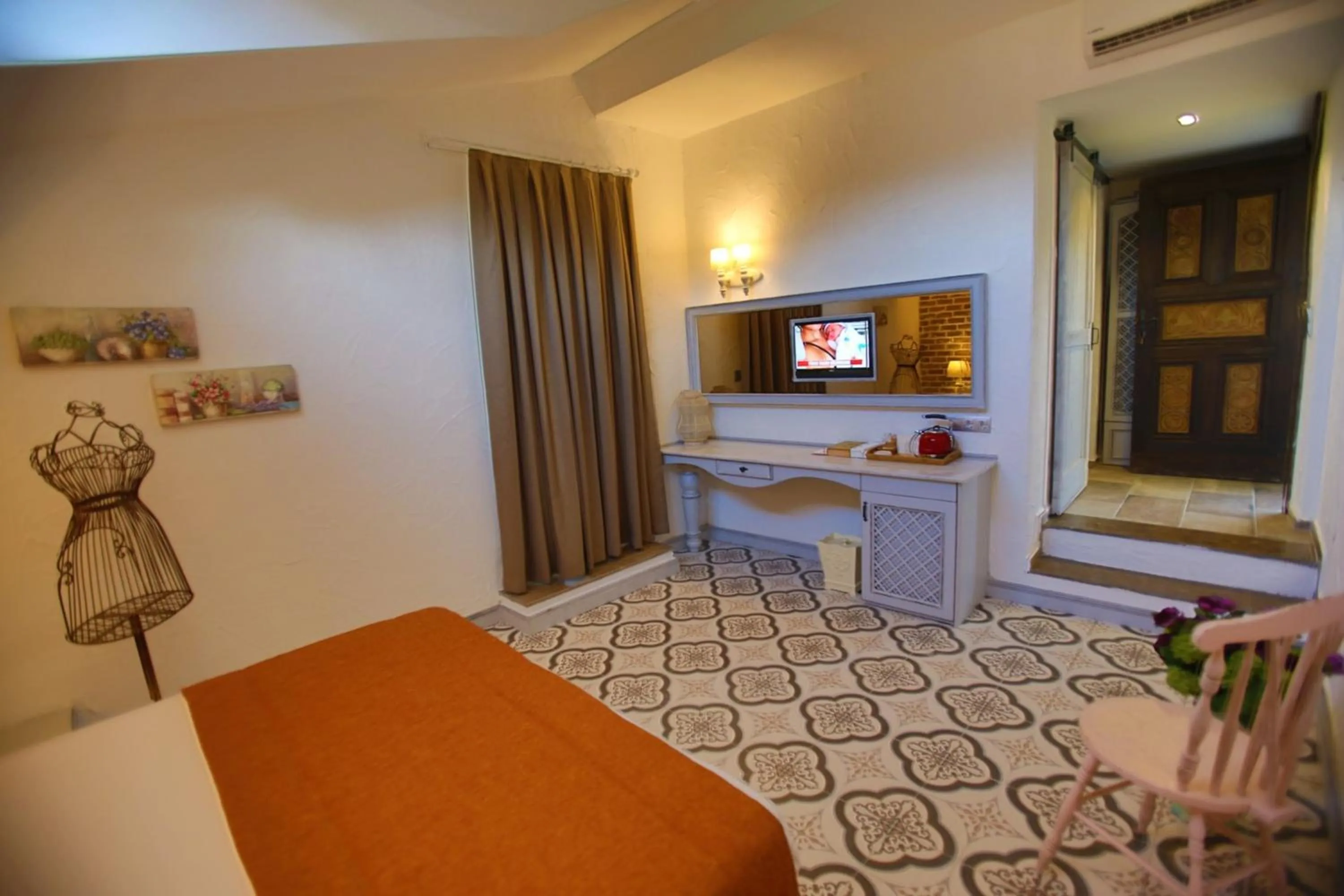 Bedroom in S3 Hotels Orange