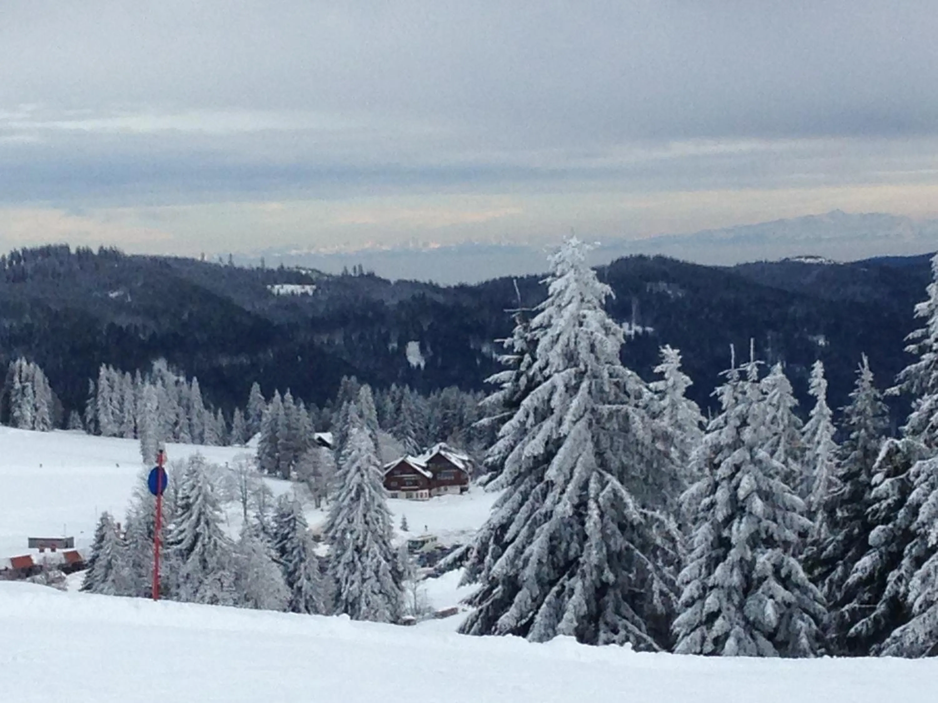Skiing in pop-up stuub feldberg