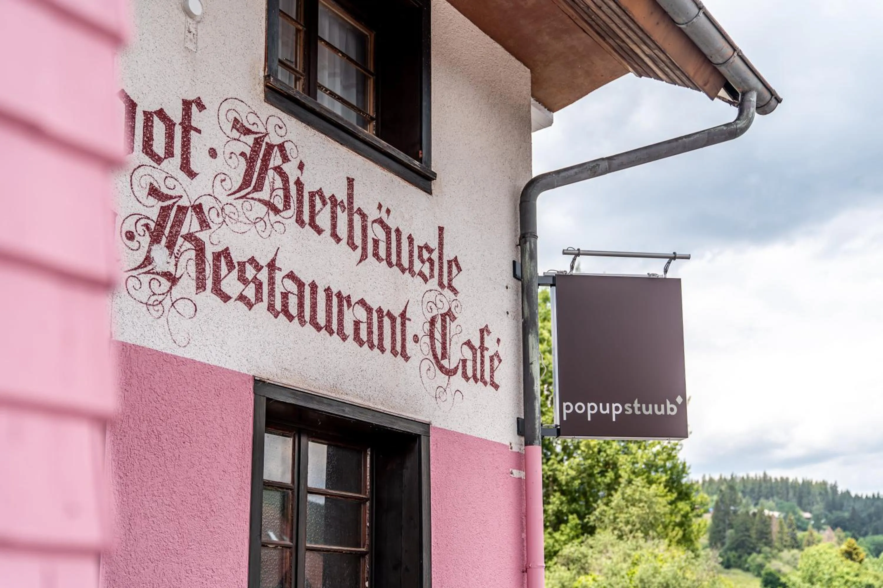 Property building in pop-up stuub feldberg