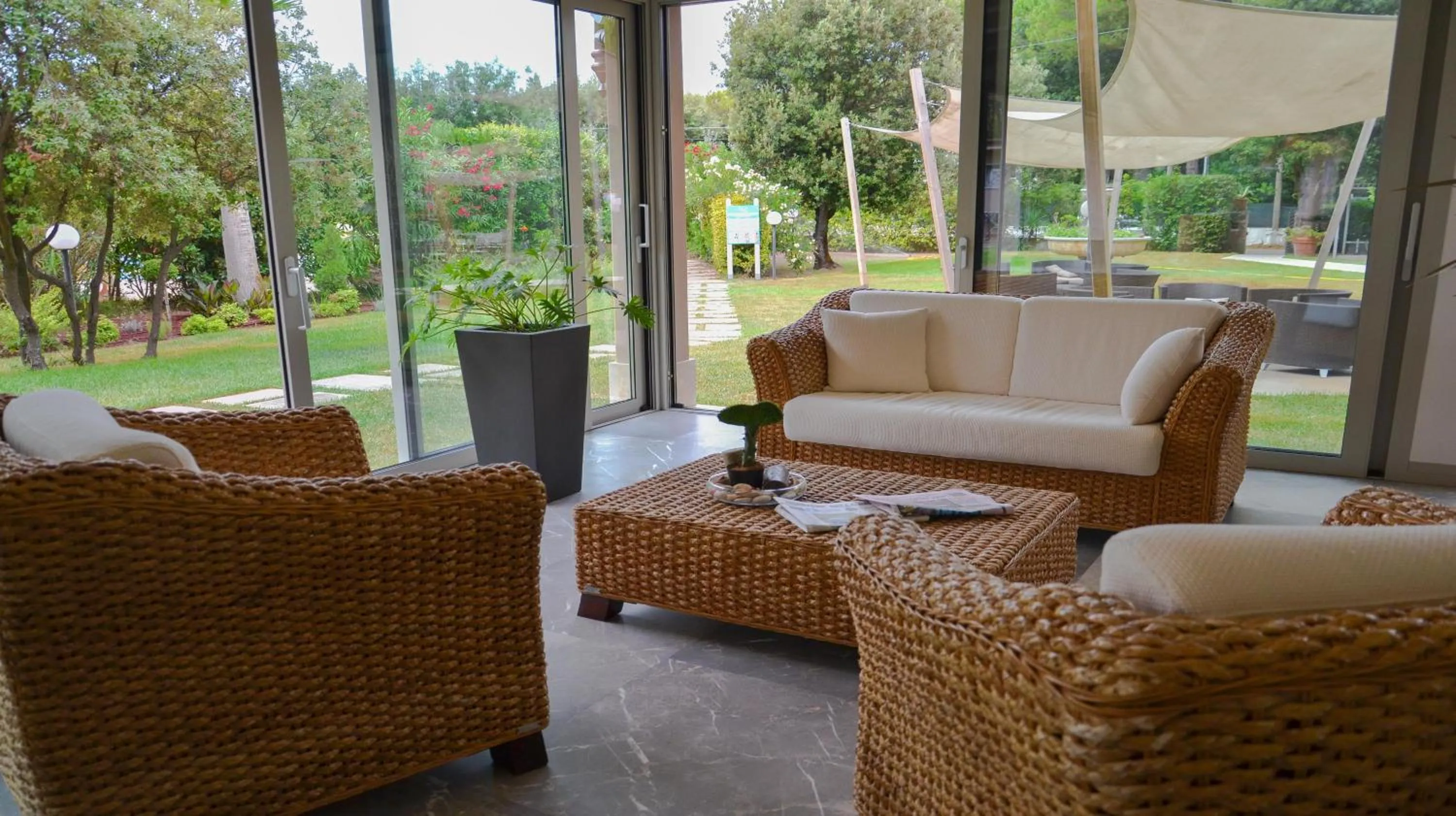 Patio in Hotel Villa Elsa