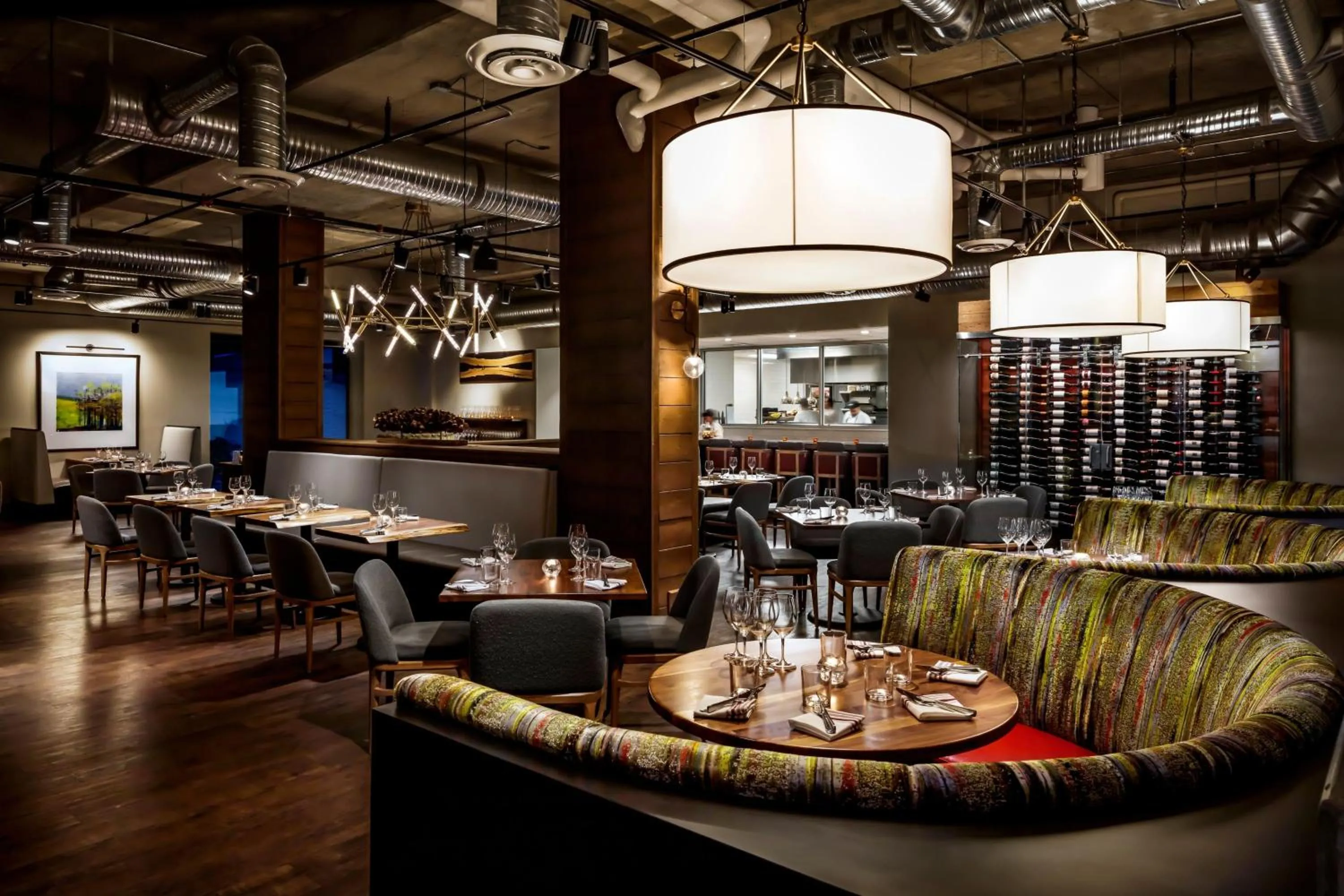 Lounge or bar in The Josie Hotel, Autograph Collection