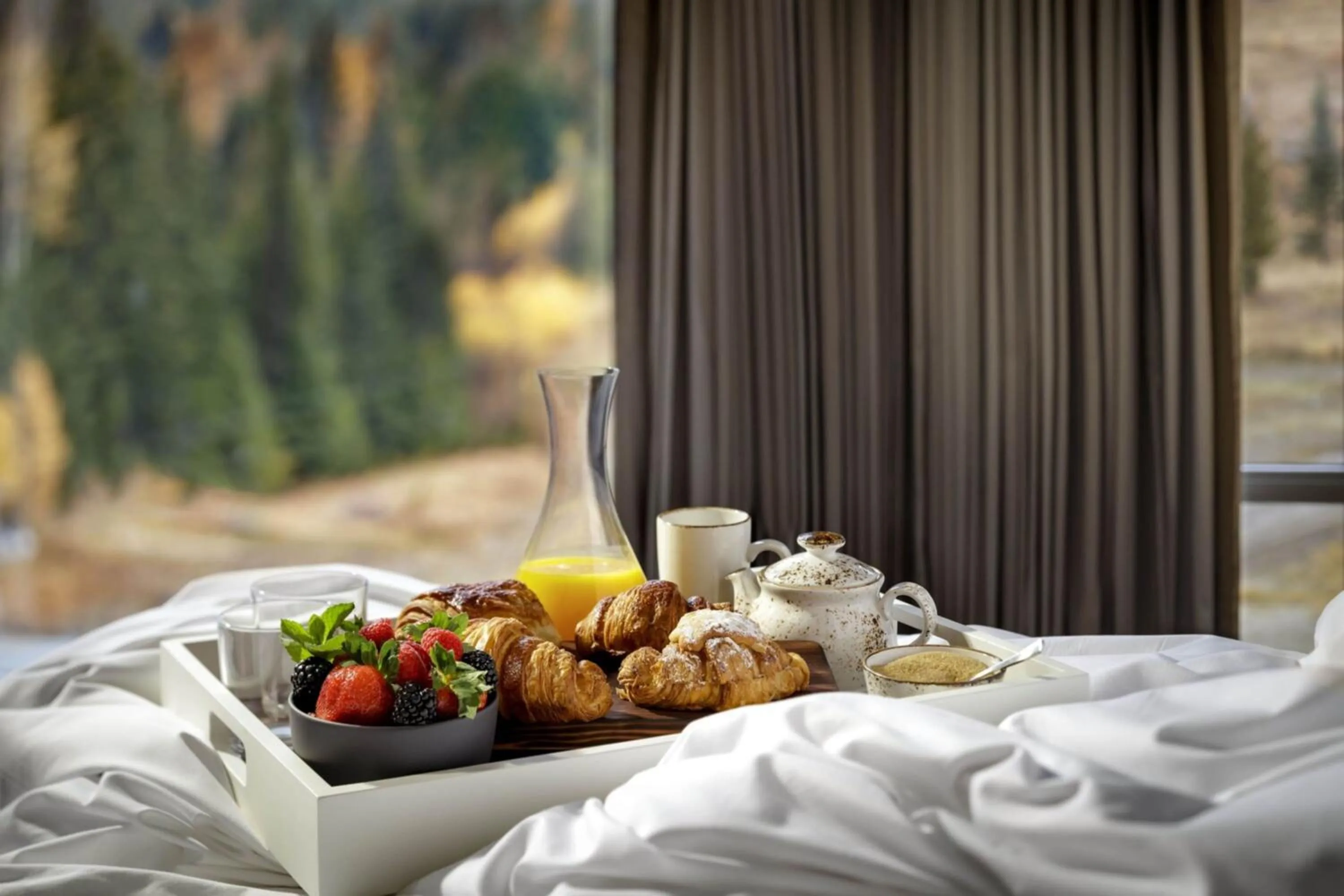 Breakfast in The Josie Hotel, Autograph Collection