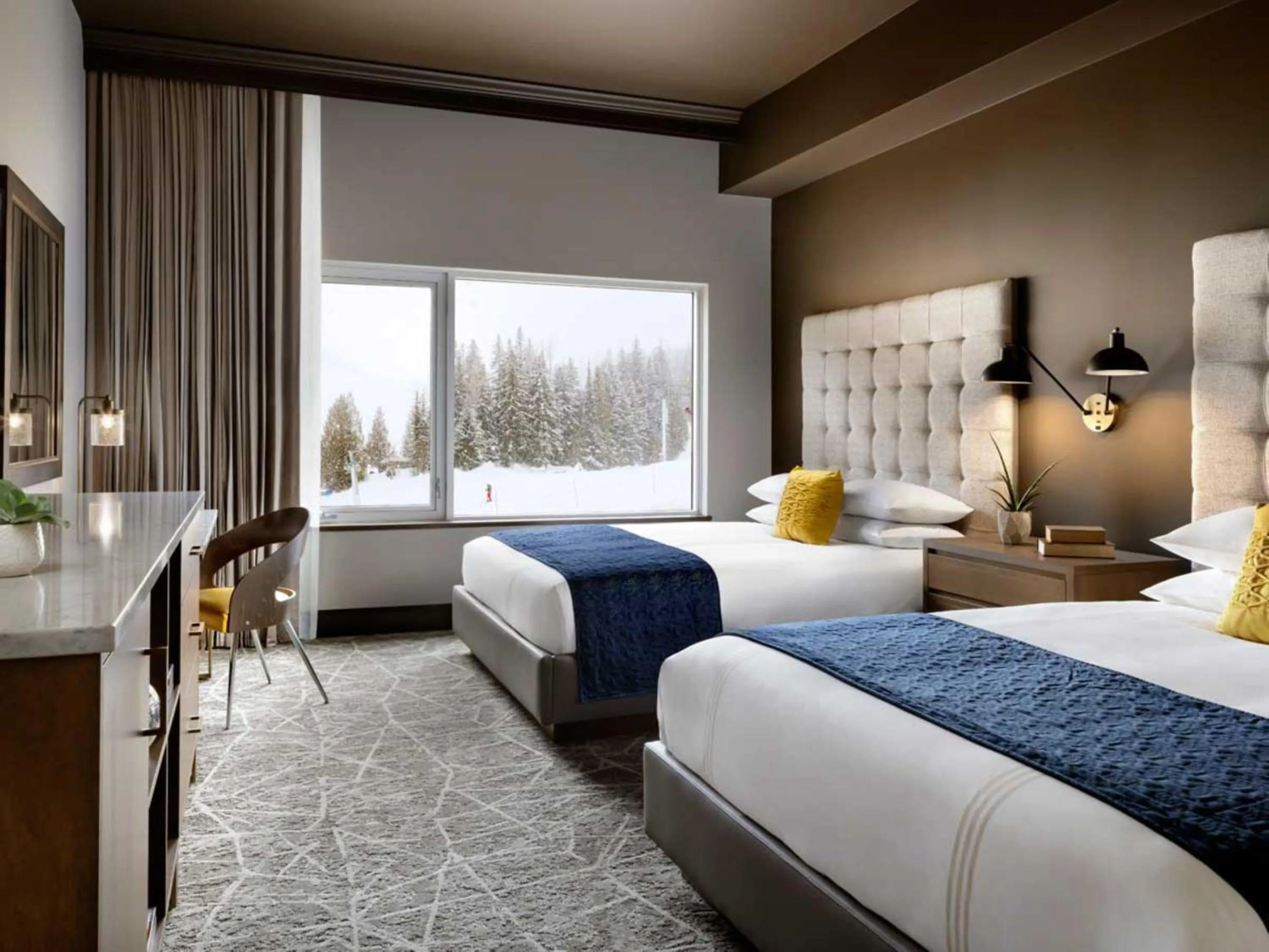 Bedroom, Bed in The Josie Hotel, Autograph Collection