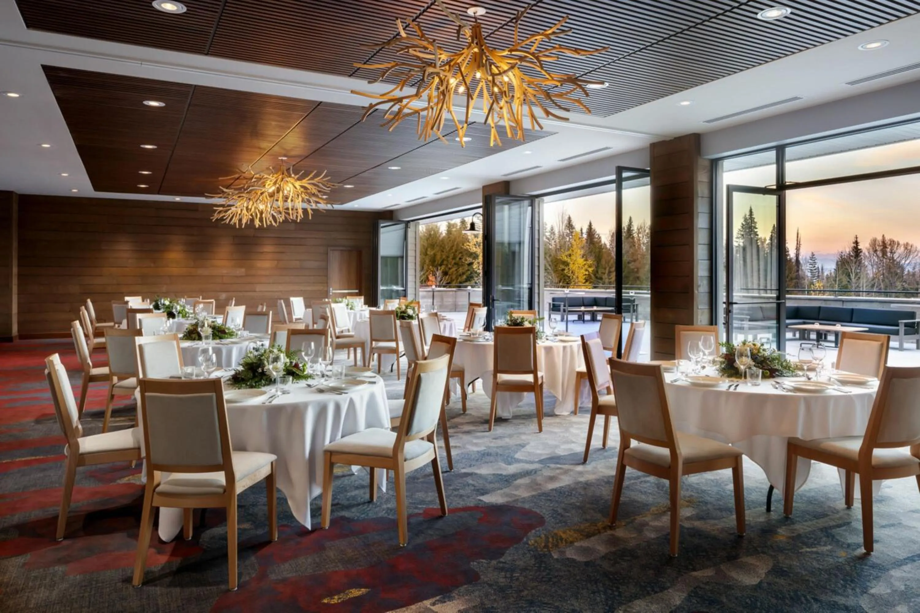 Meeting/conference room in The Josie Hotel, Autograph Collection