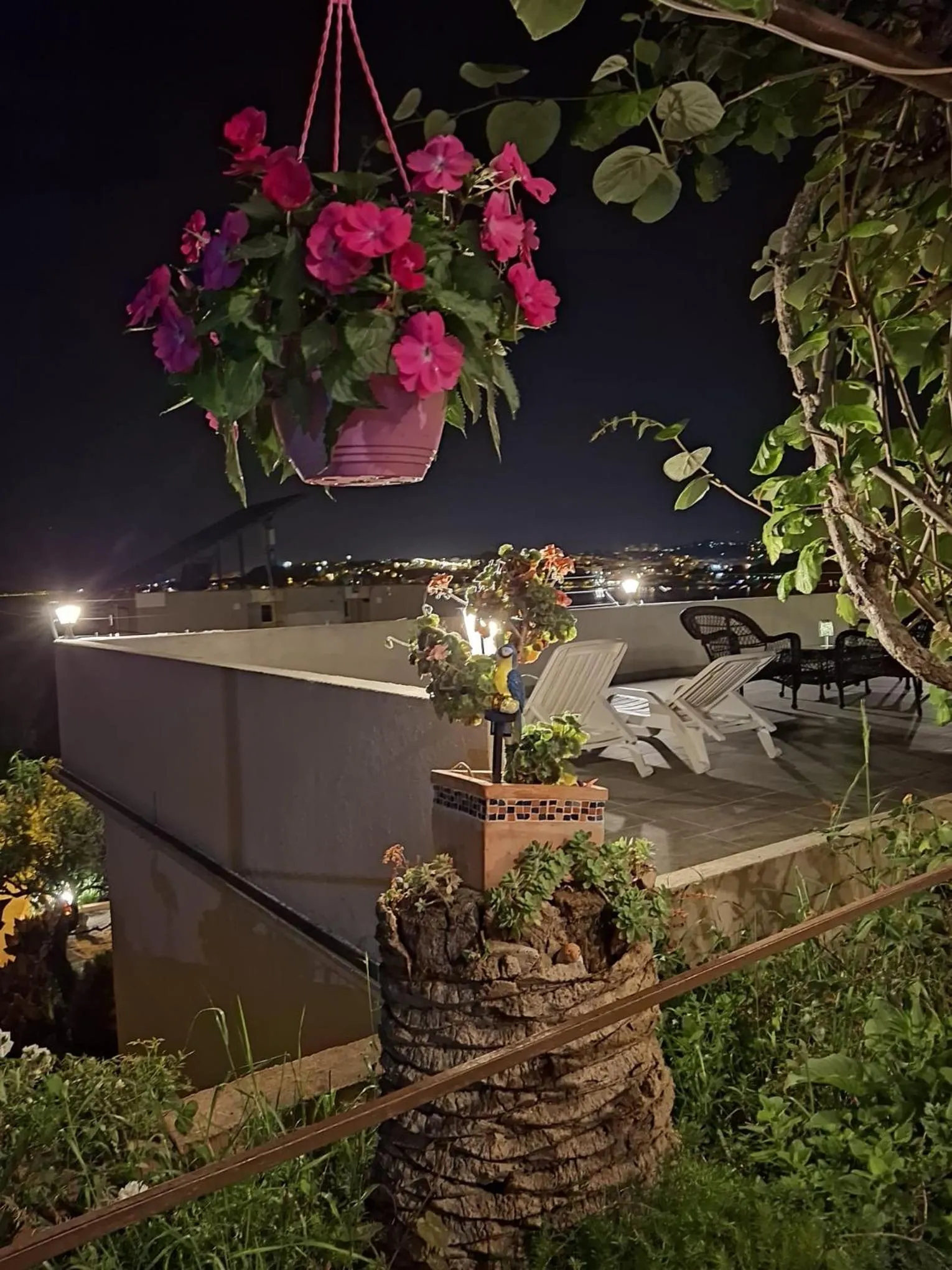 Night in Villa Luketa