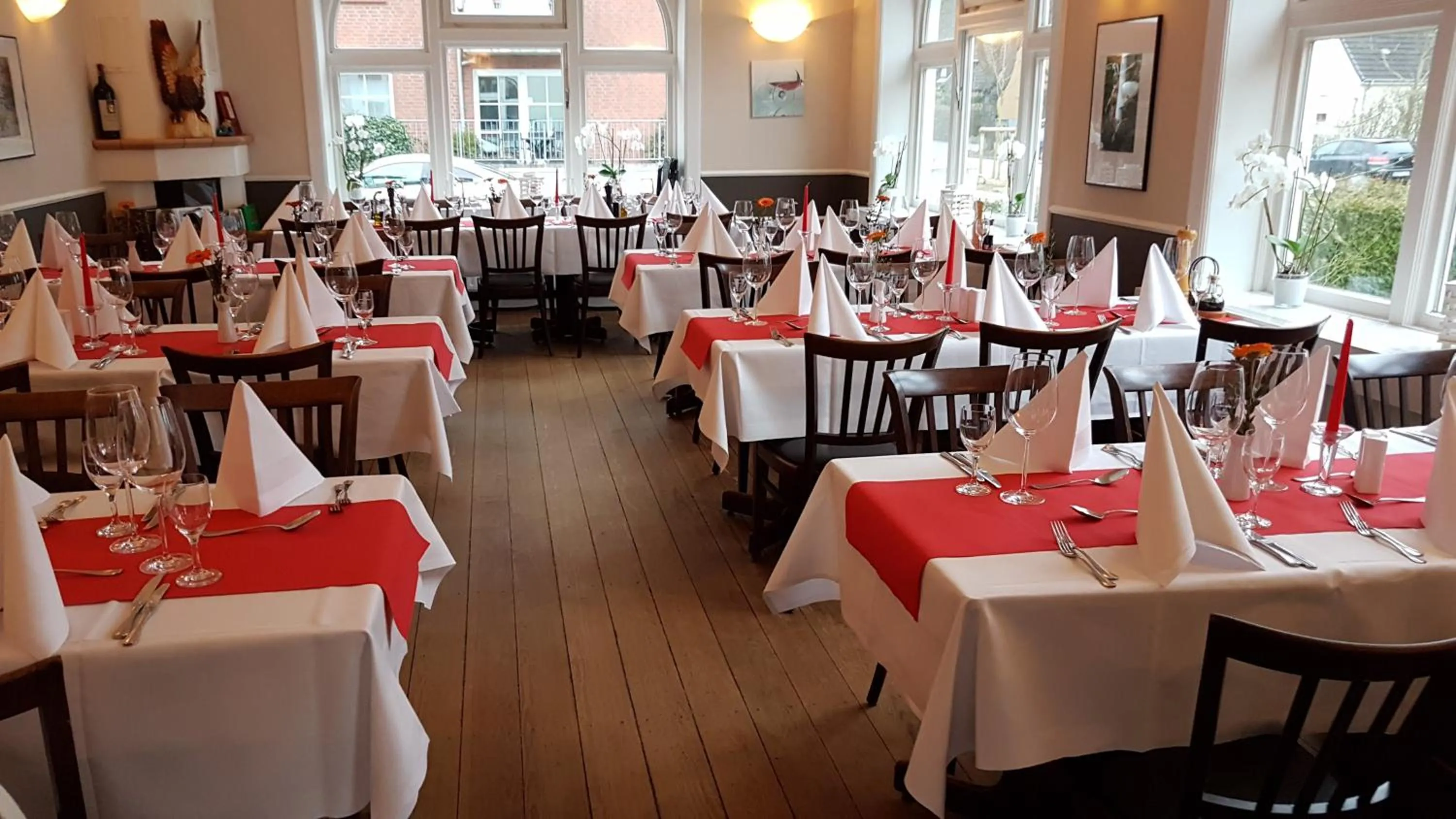 Restaurant/places to eat in Mediterran