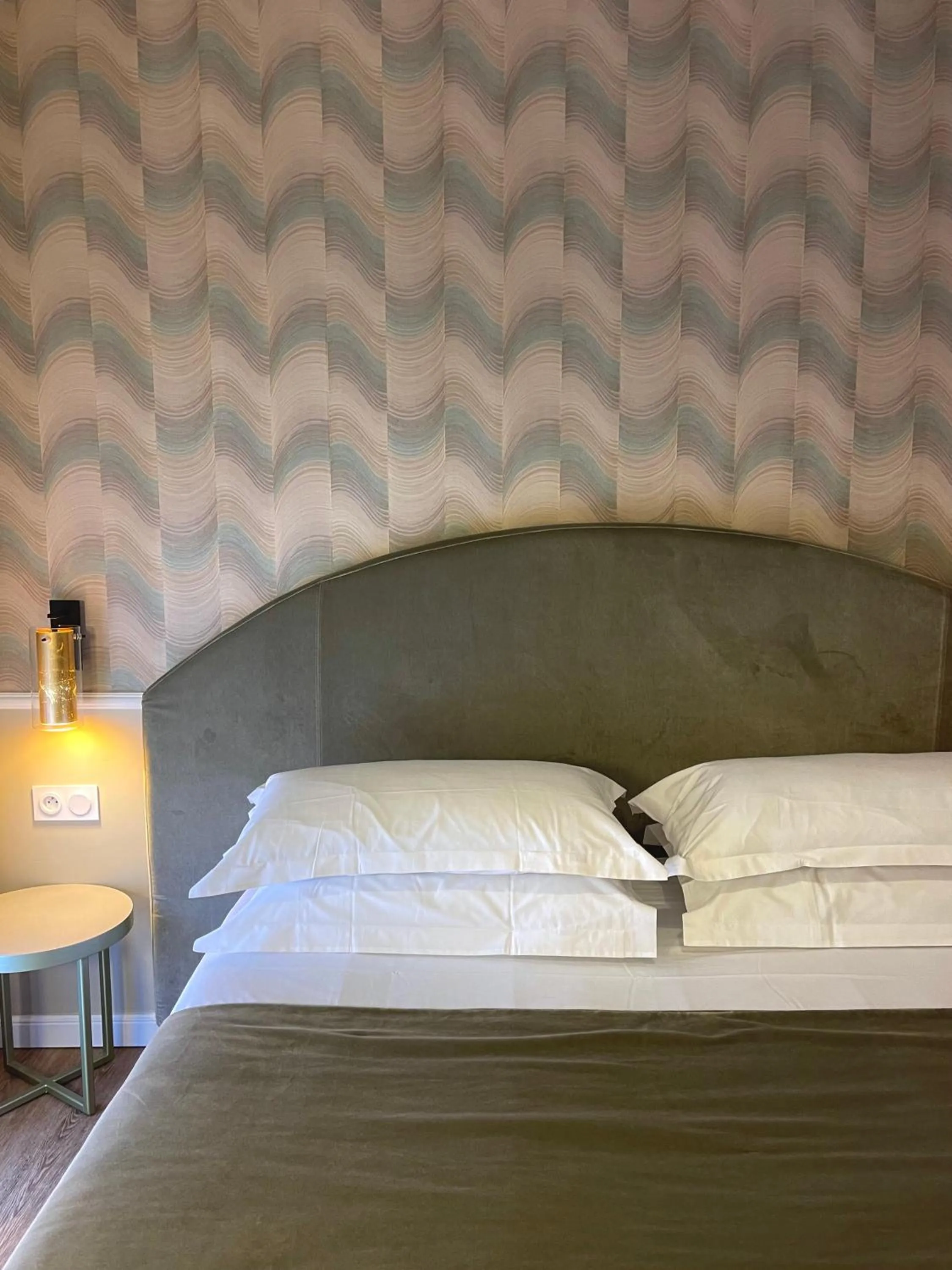 Bed in Hotel Restaurant Christophe Colomb