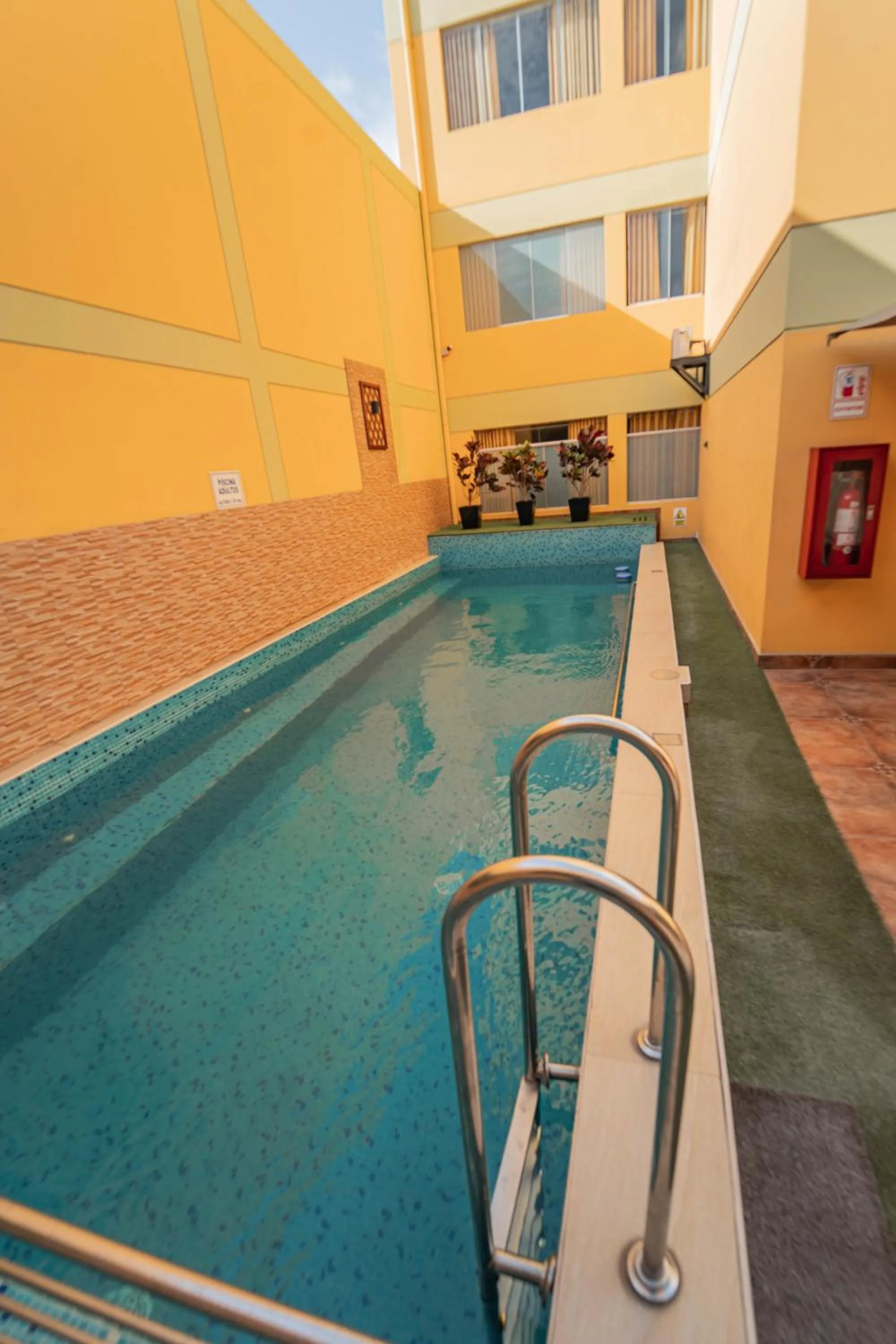 Swimming pool in Gran Recreo Hotel - Trujillo - Perú
