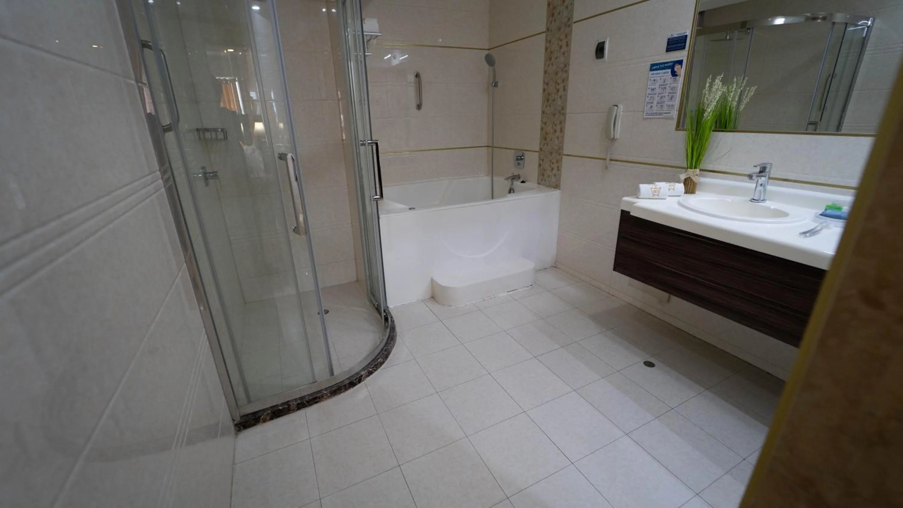 Hot Tub in Gran Recreo Hotel - Trujillo - Perú