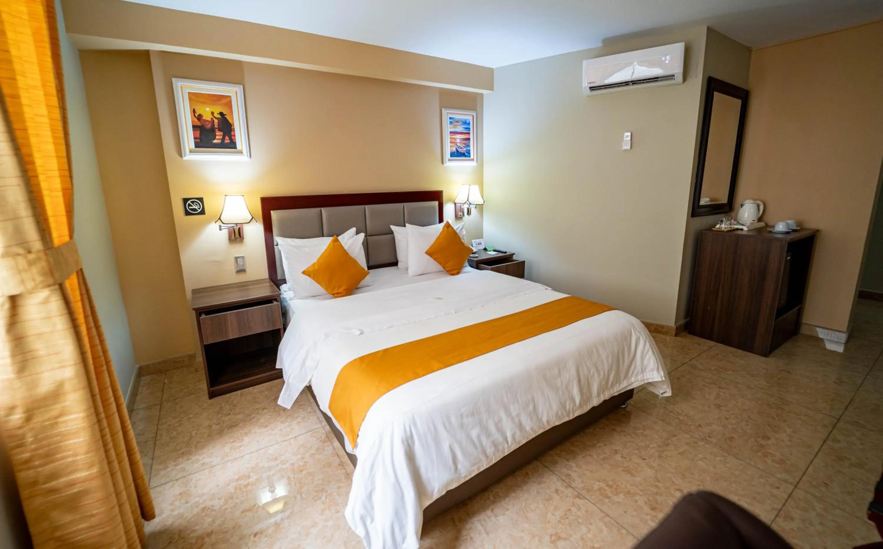air conditioner, Bed in Gran Recreo Hotel - Trujillo - Perú