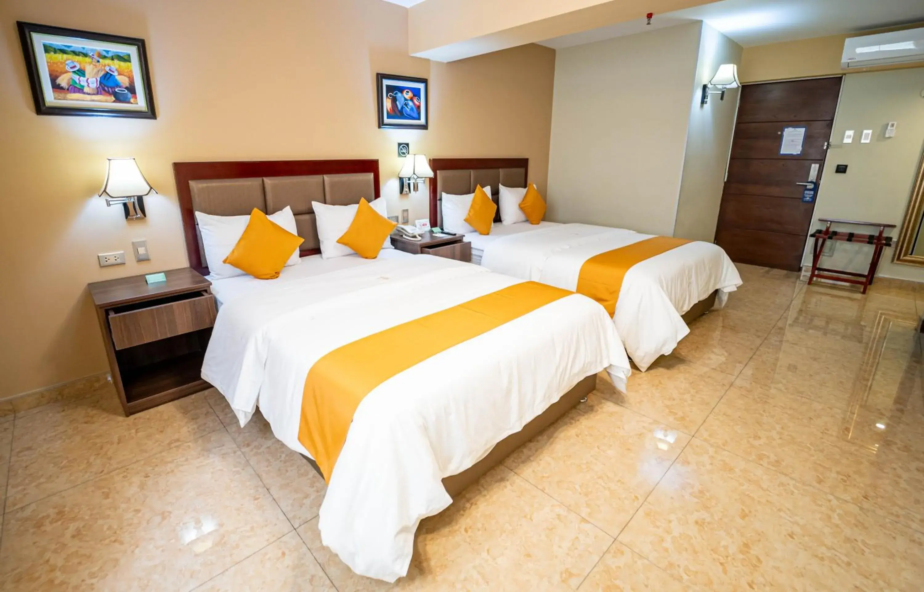 Twin Room in Gran Recreo Hotel - Trujillo - Perú Twin Room in Gran Recreo Hotel - Trujillo - Perú