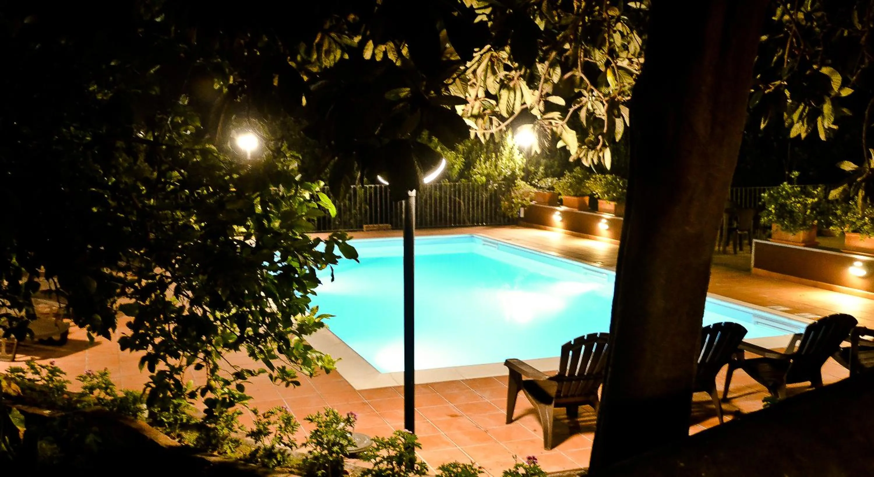 Swimming pool in La Terra Del Mezzo