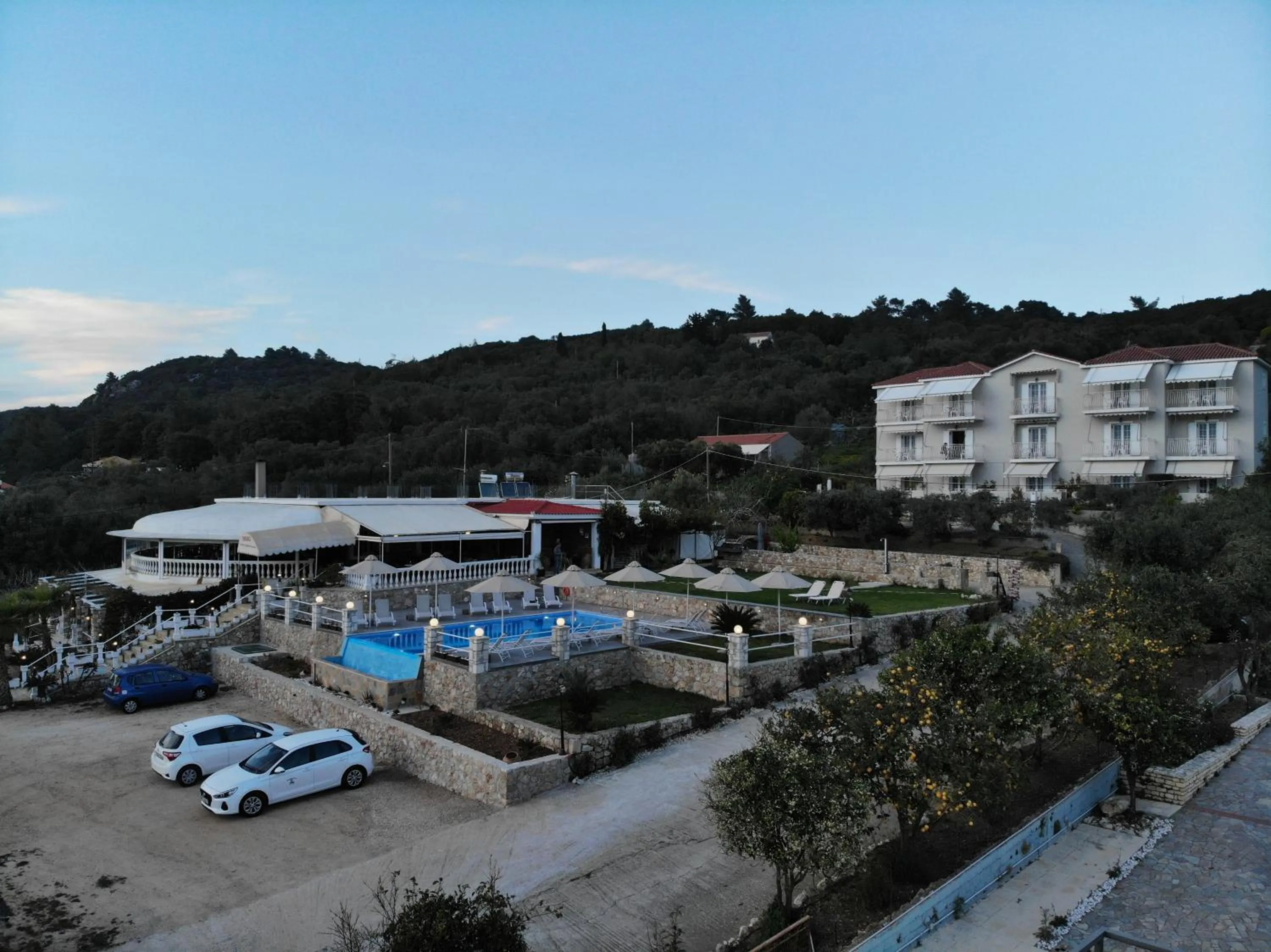 Property building in Oskars Studios & Apartments