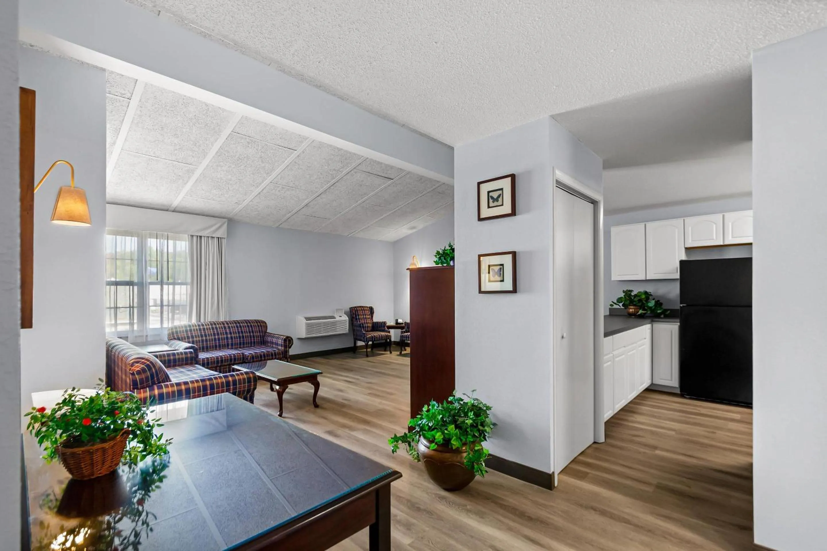 Bedroom in Clarion Inn Falls Church-Arlington
