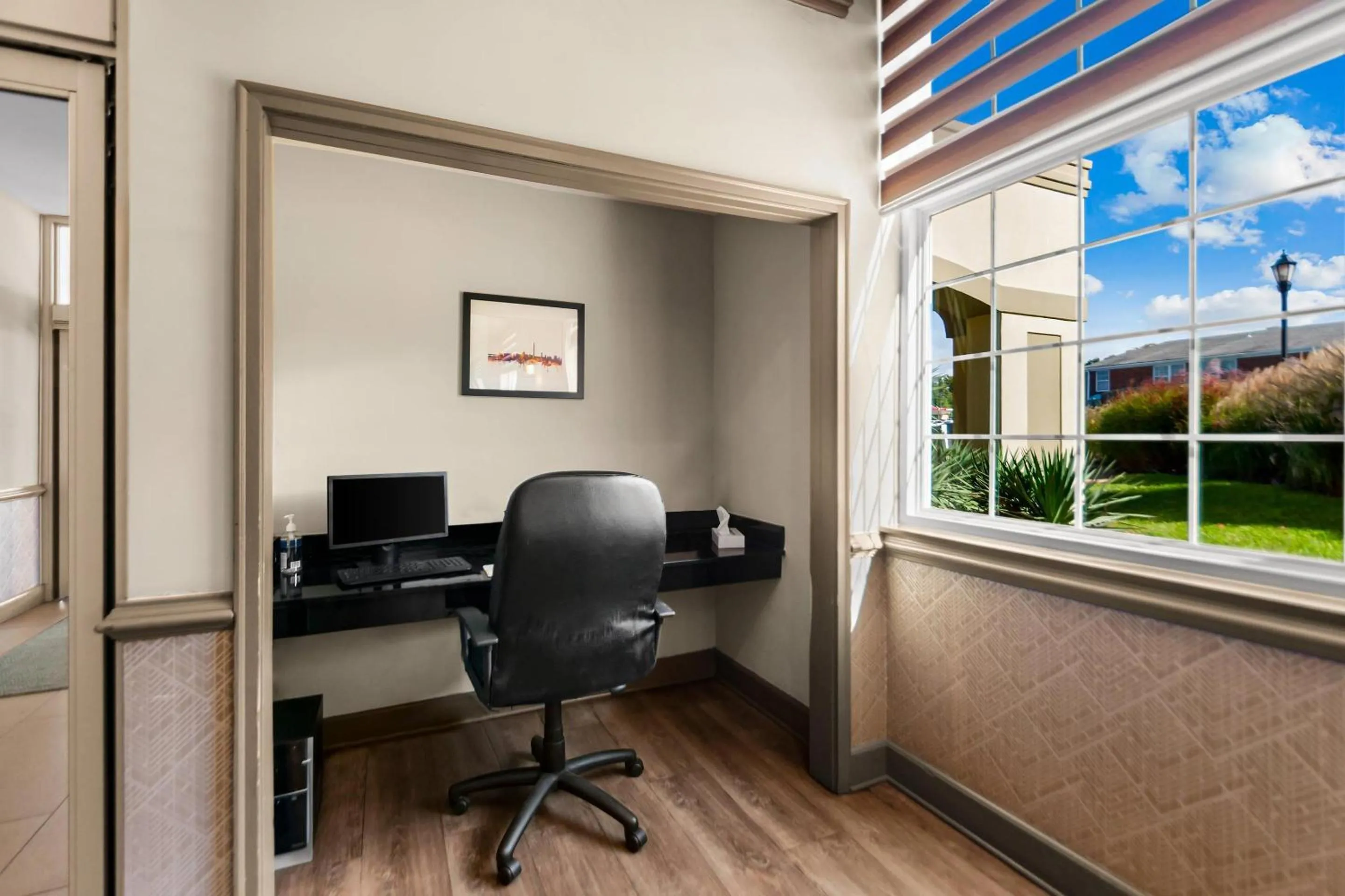 Business facilities in Clarion Inn Falls Church-Arlington