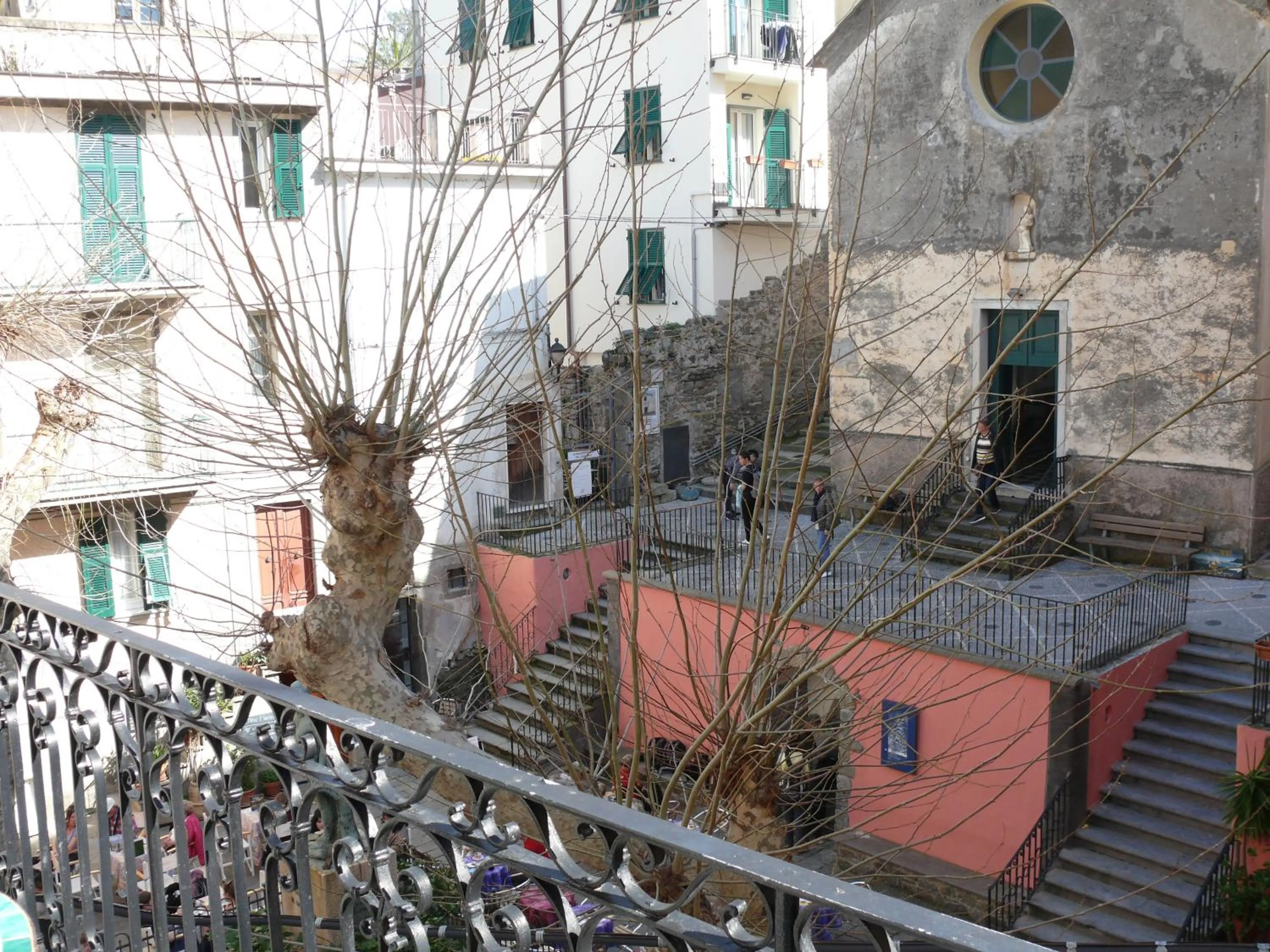 Restaurant/places to eat in La Posada