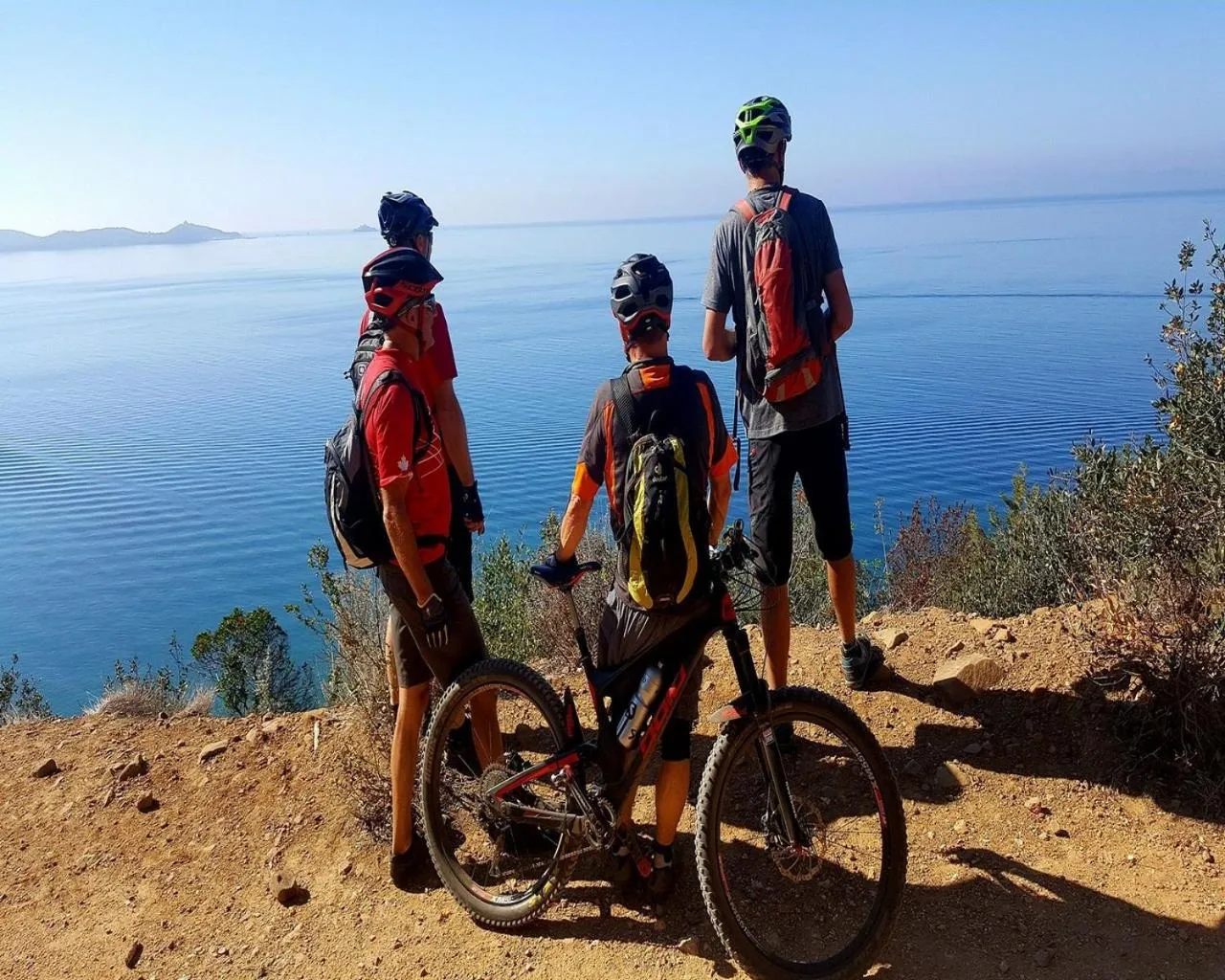 Cycling in Golfo del Sole Hotel & Holiday Resort