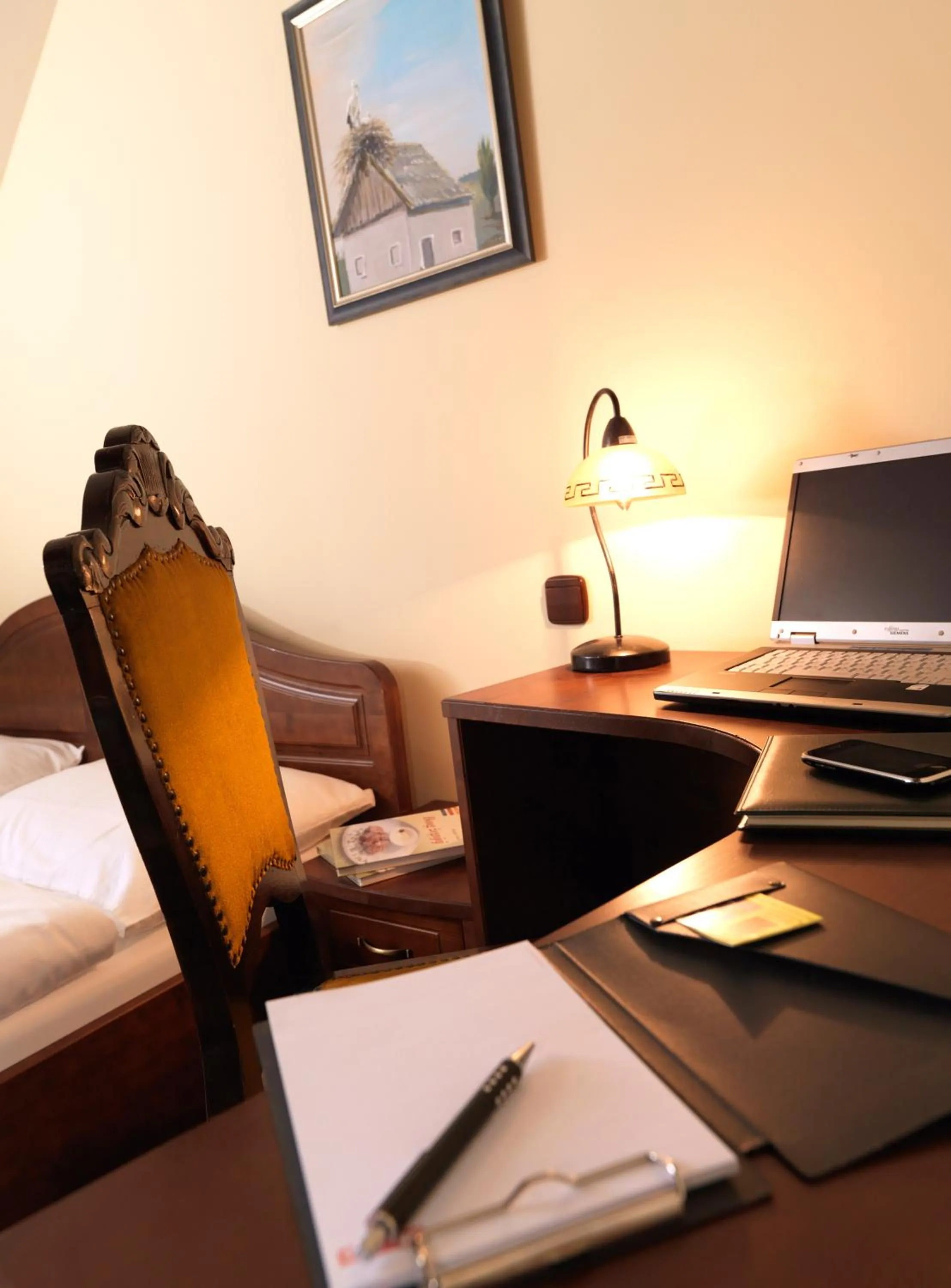 Business facilities, Bed in Hotel Strk