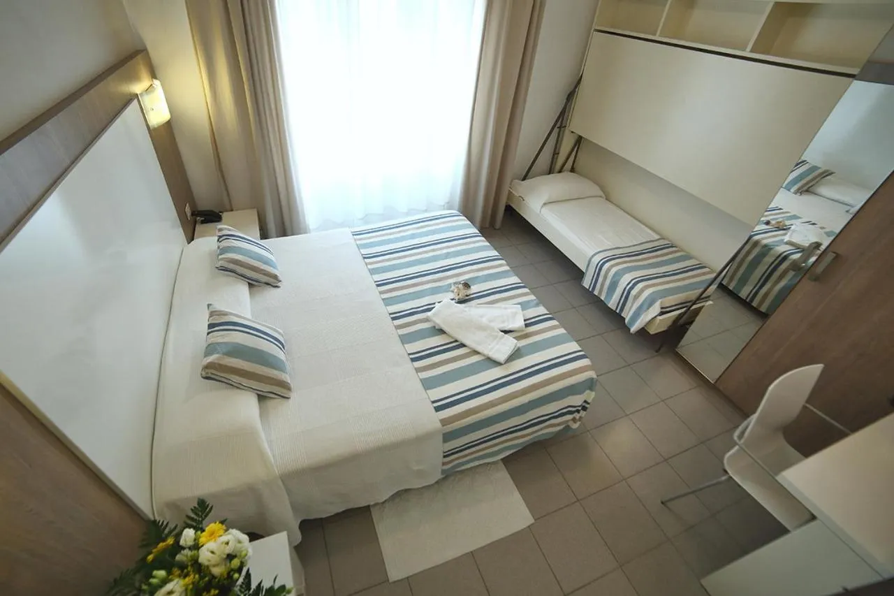 Bedroom, Bed in Hotel Villa Rosa