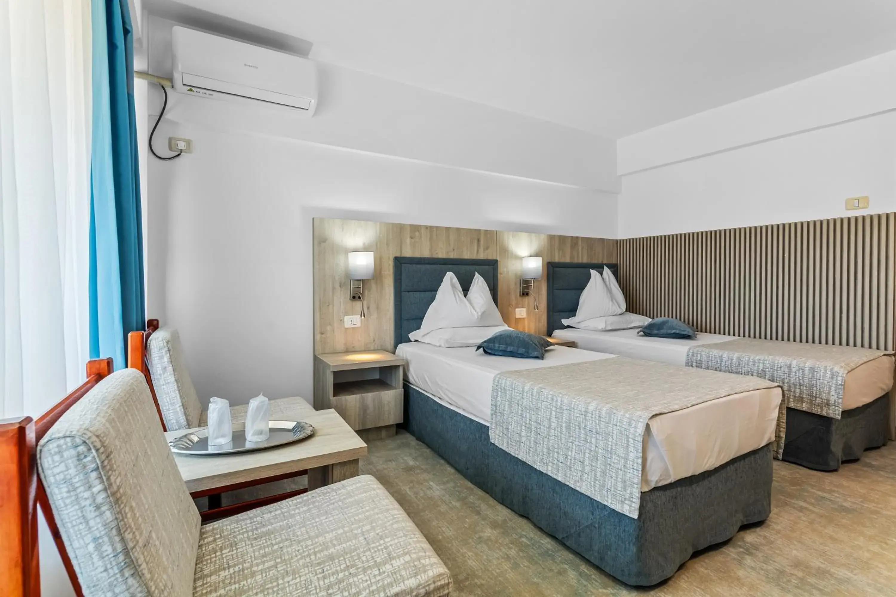 Twin Room in Hotel Condor Twin Room in Hotel Condor