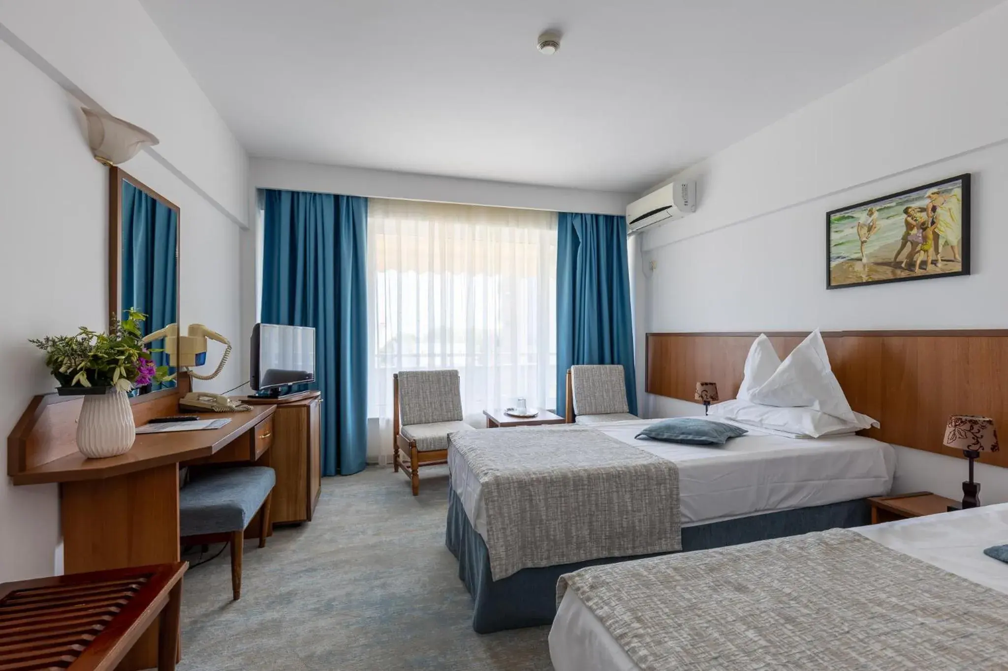 Twin Room in Hotel Condor Twin Room in Hotel Condor