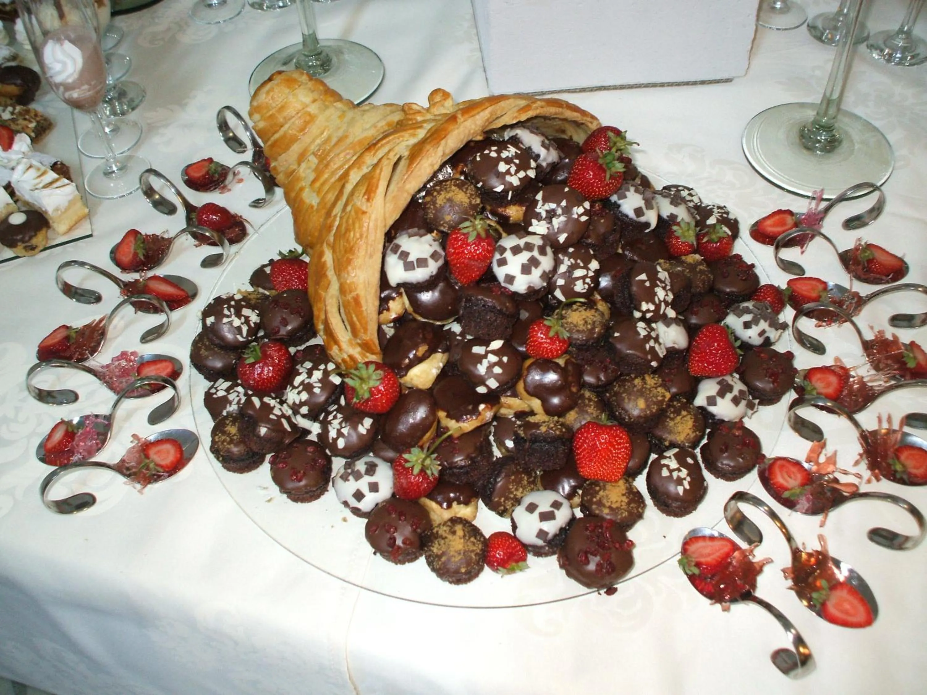 Food and drinks in Hotel Condor