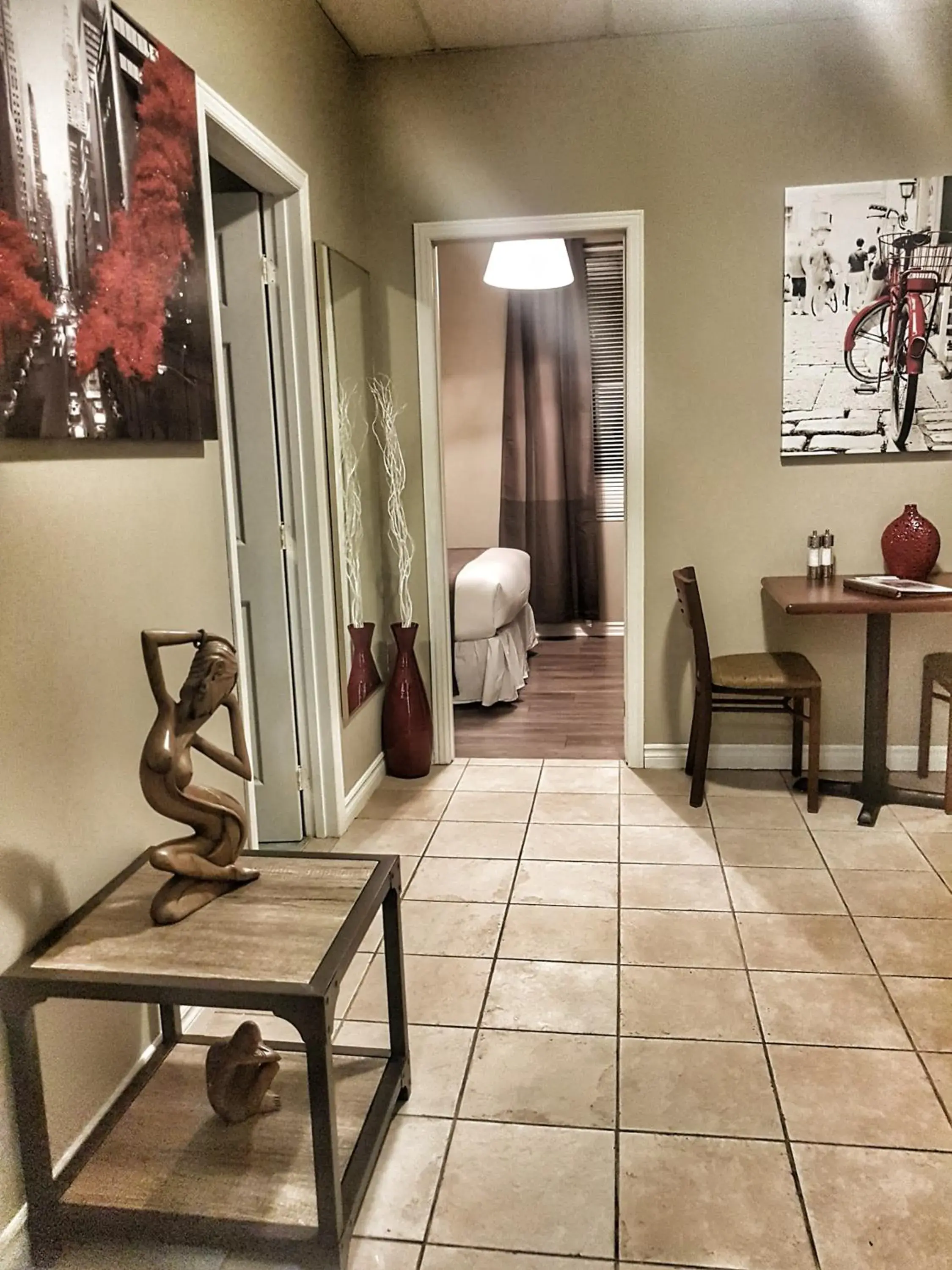 Cozy 1-Bedroom Suite #17 by Amazing Property Rentals Cozy 1-Bedroom Suite #17 by Amazing Property Rentals