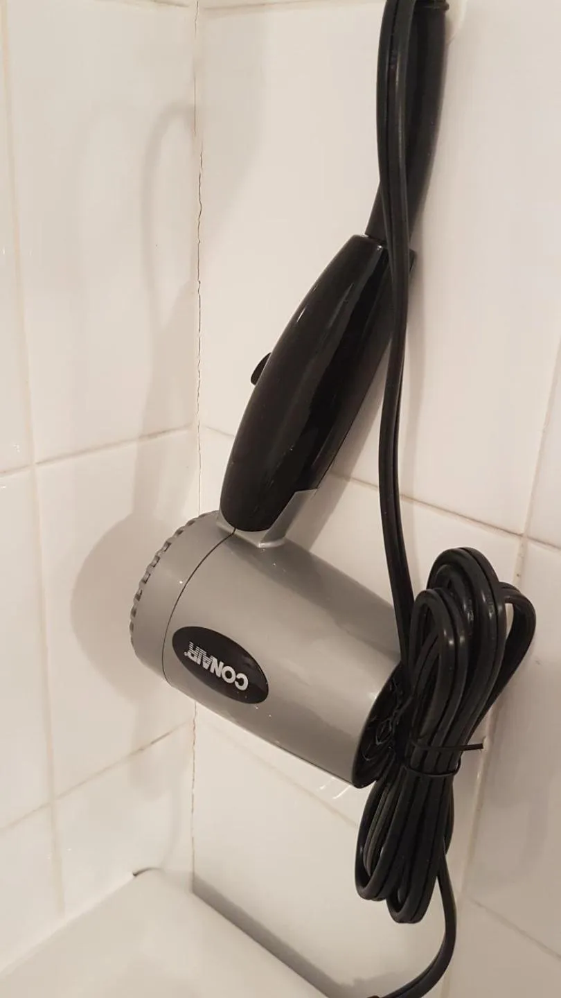 Cozy 1-Bedroom Suite #17 by Amazing Property Rentals