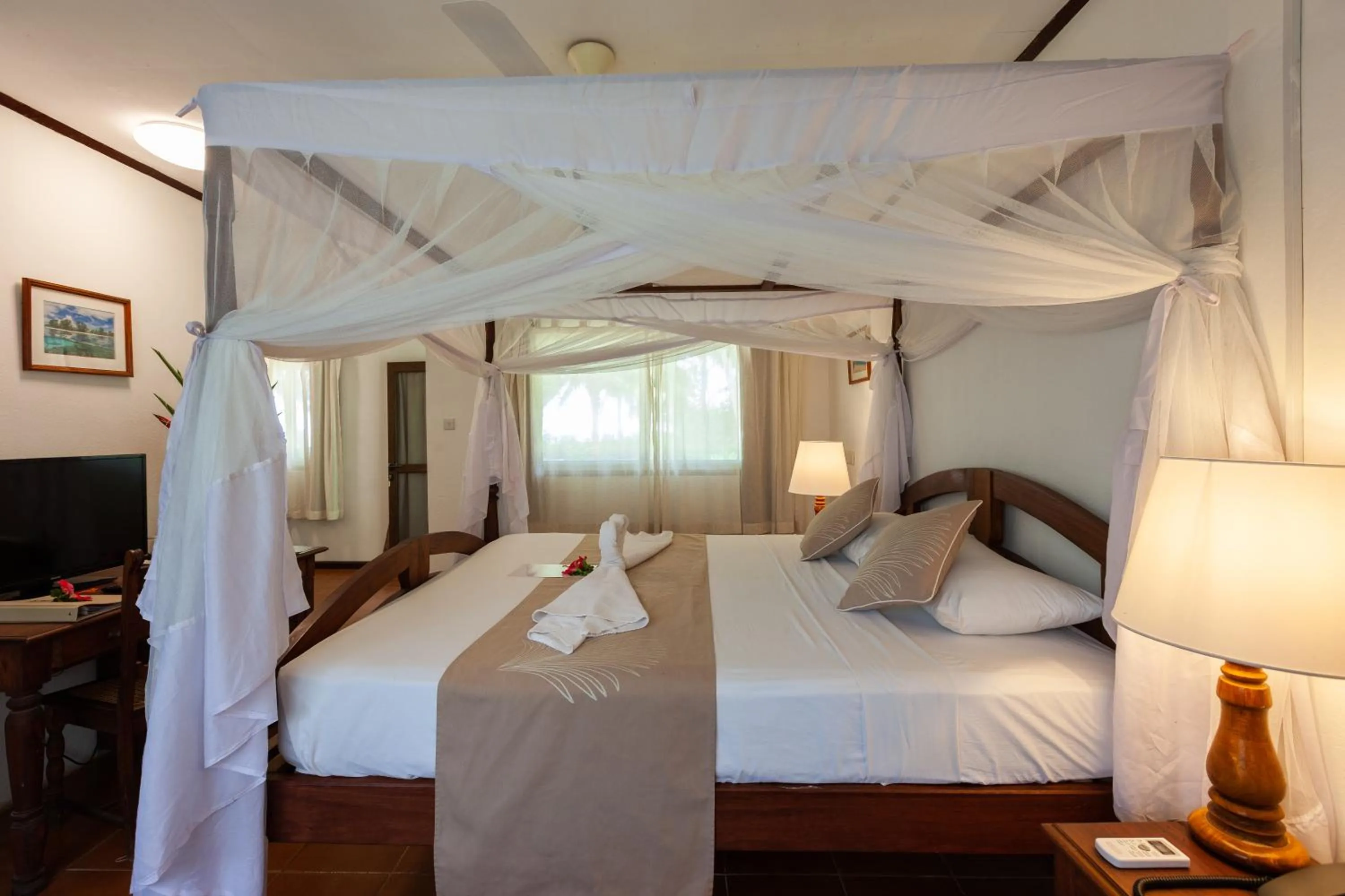 Bed in Hotel Cote d'or Lodge