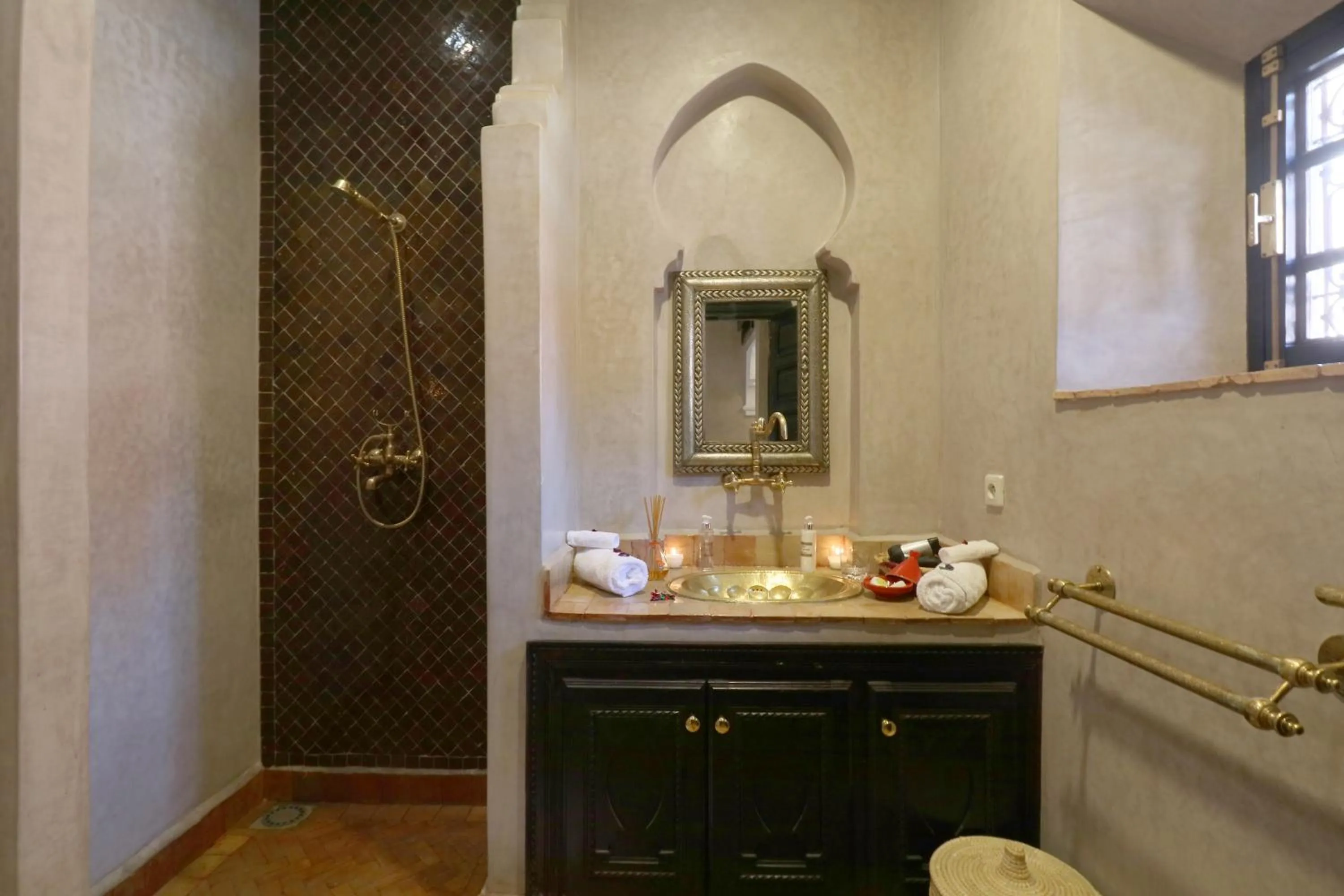 Bathroom in Riad Omara al Kasbah