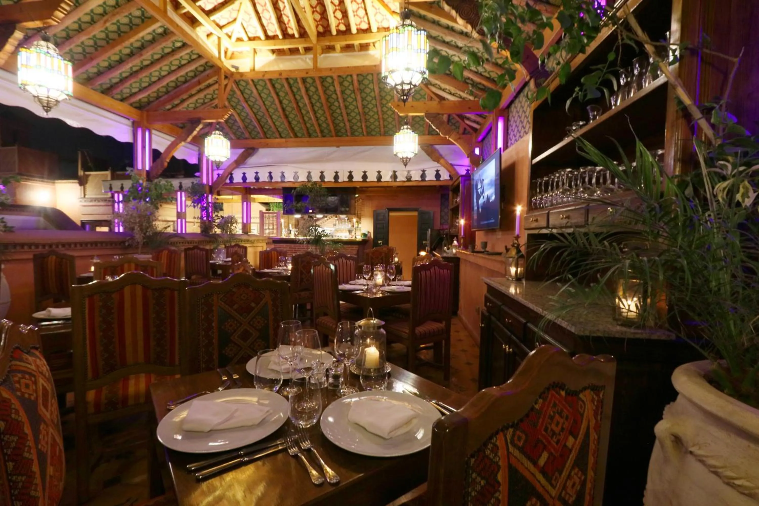 Restaurant/places to eat in Riad Omara al Kasbah
