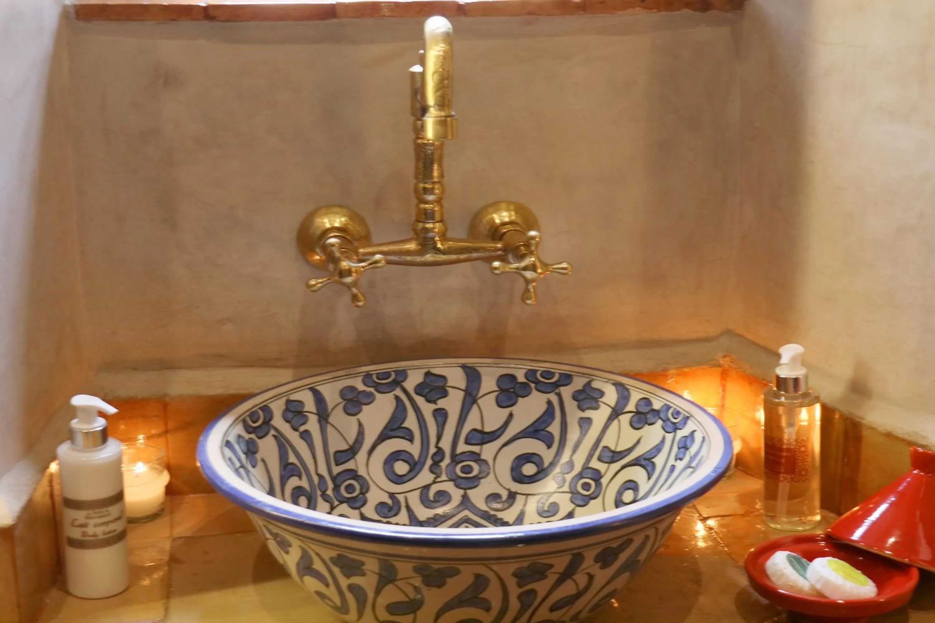 Bathroom in Riad Omara al Kasbah