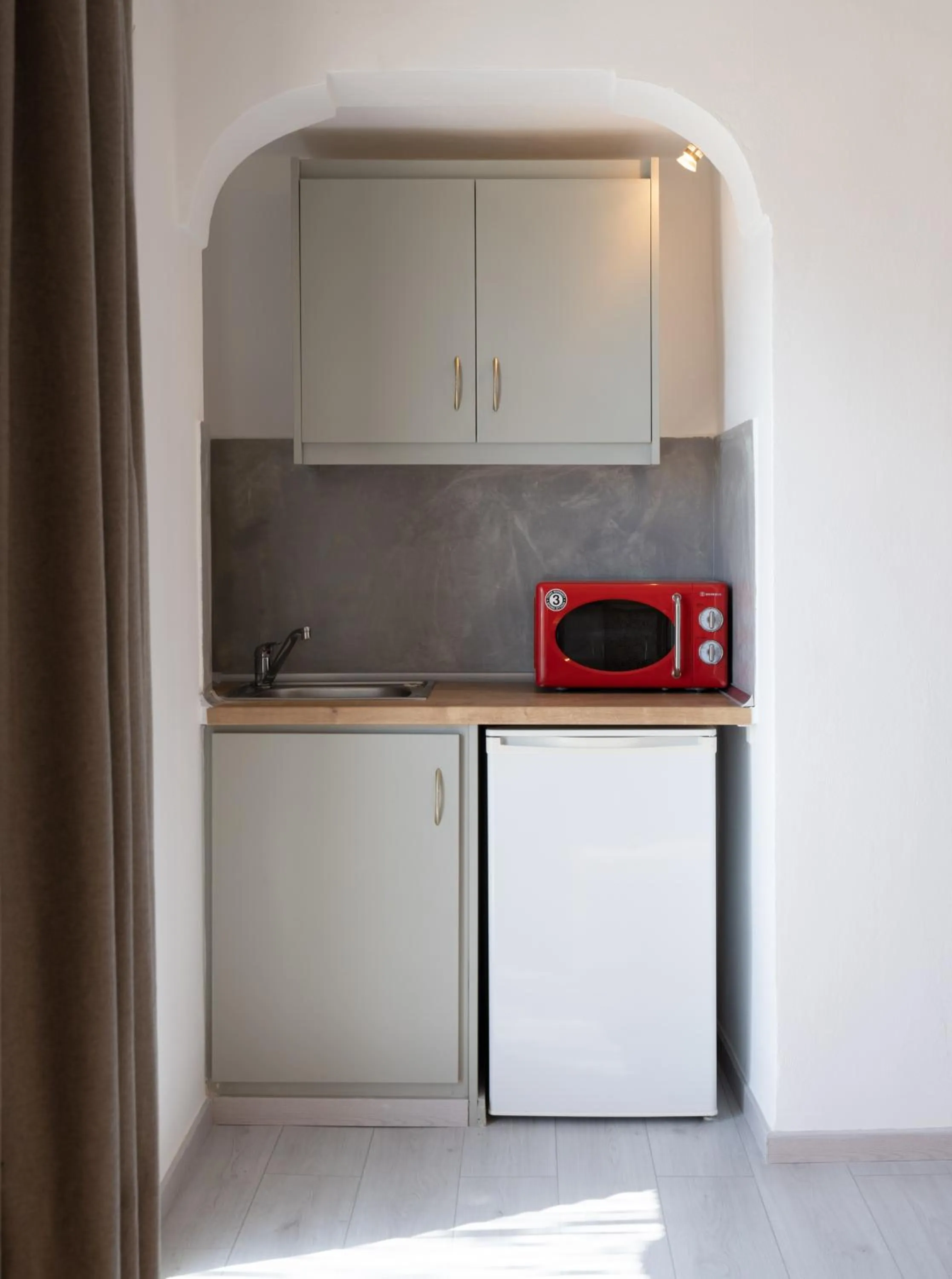 minibar in Sunray Lodgings