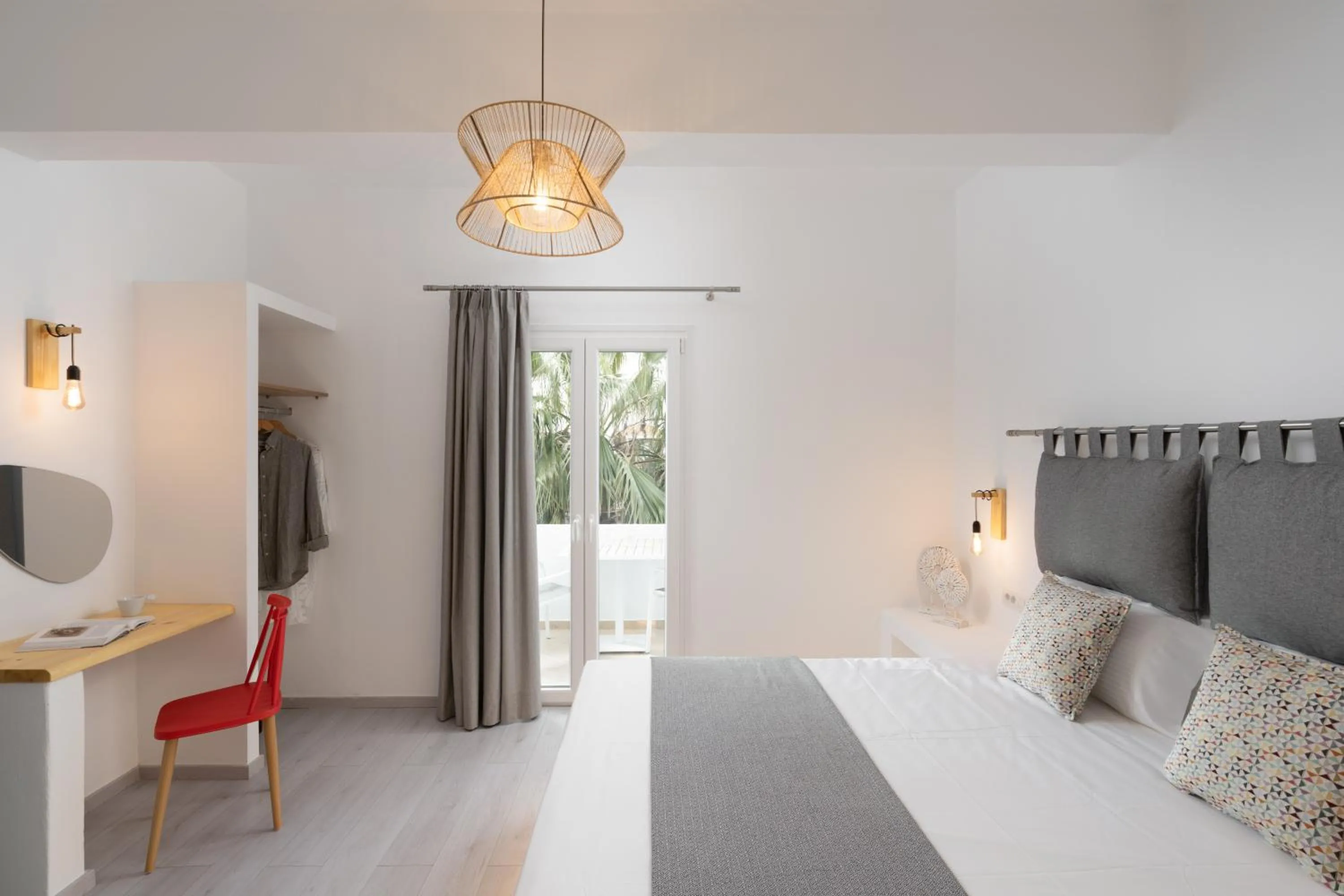 Balcony/Terrace, Bed in Sunray Lodgings