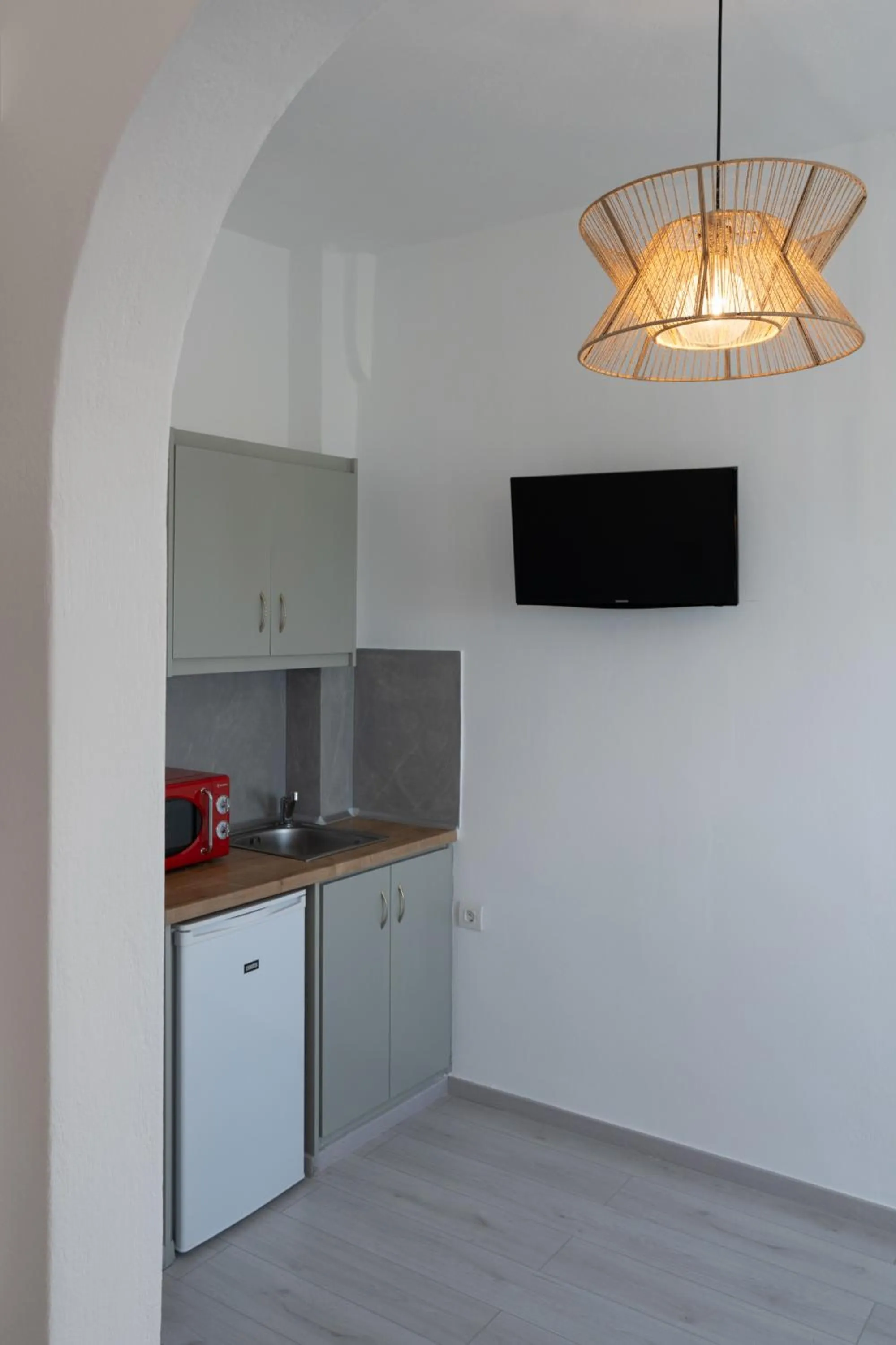 Kitchen or kitchenette in Sunray Lodgings