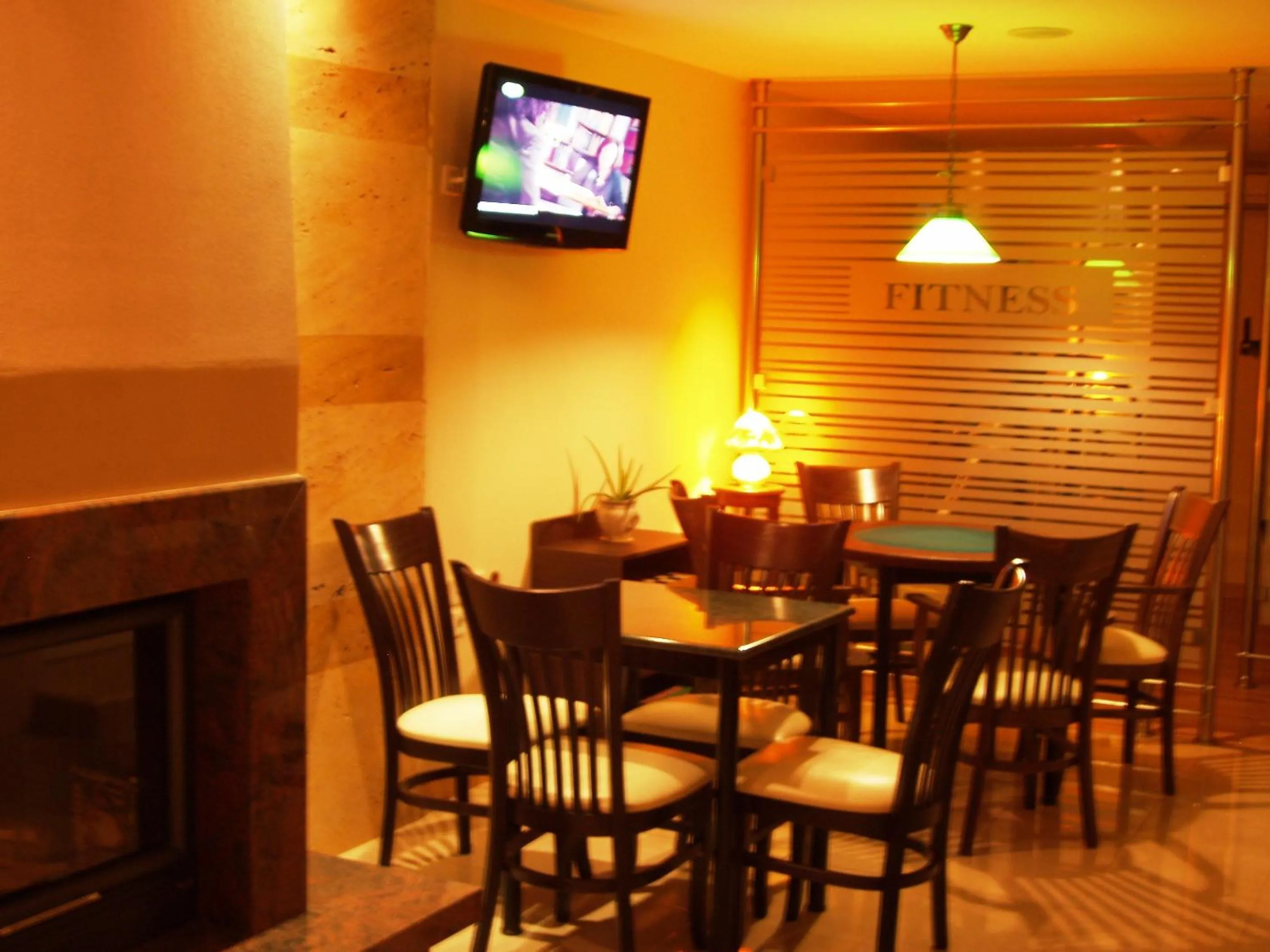 Communal lounge/ TV room in Hotel Lito