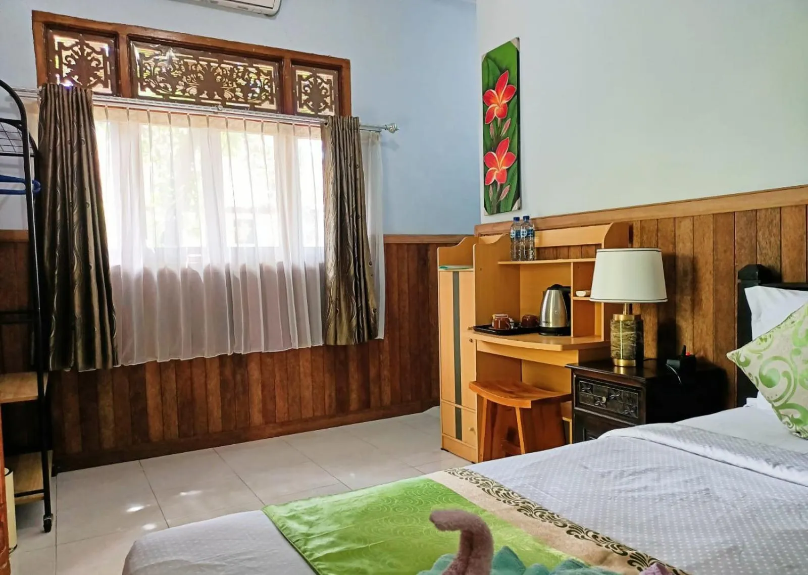Photo of the whole room, Bed in Green Palace Homestay