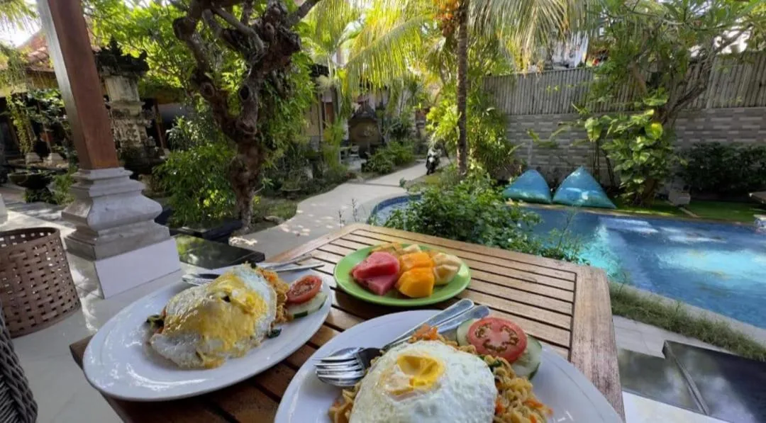 Food and drinks in Green Palace Homestay