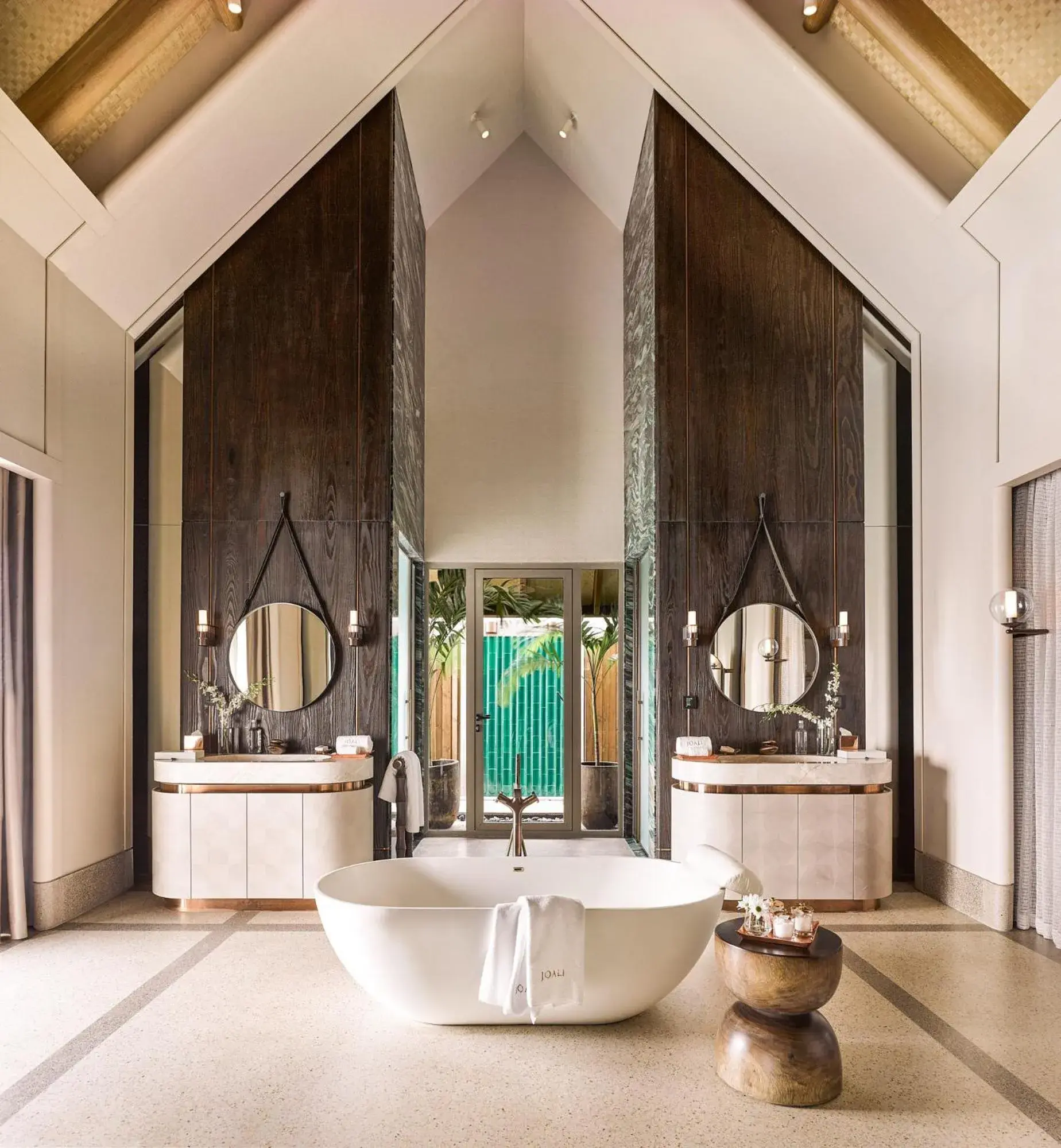 Luxury Water Villa with Pool in JOALI Maldives Luxury Water Villa with Pool in JOALI Maldives