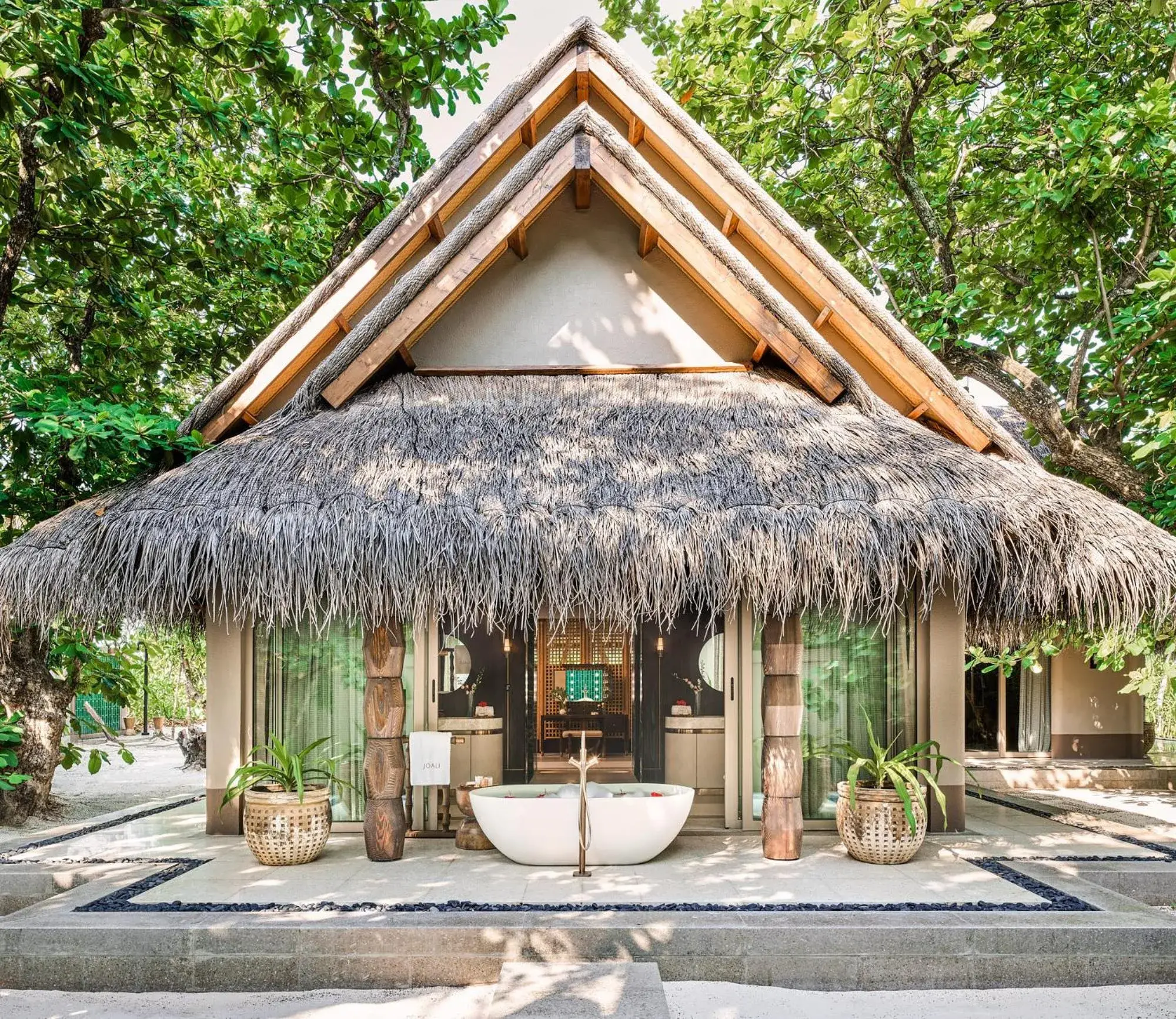 Luxury Beach Villa with Pool in JOALI Maldives Luxury Beach Villa with Pool in JOALI Maldives