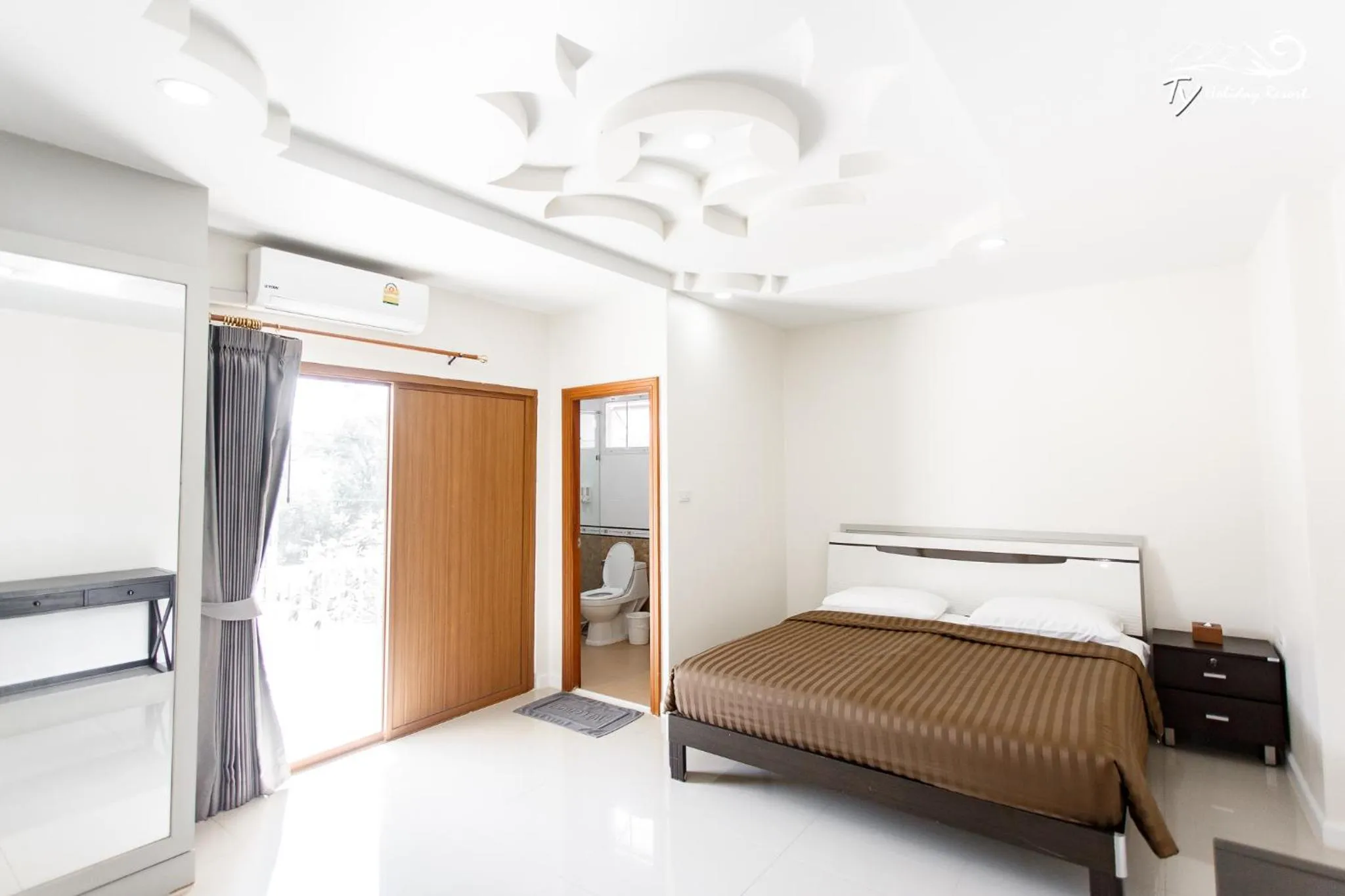 Bed in TY Holiday Resort